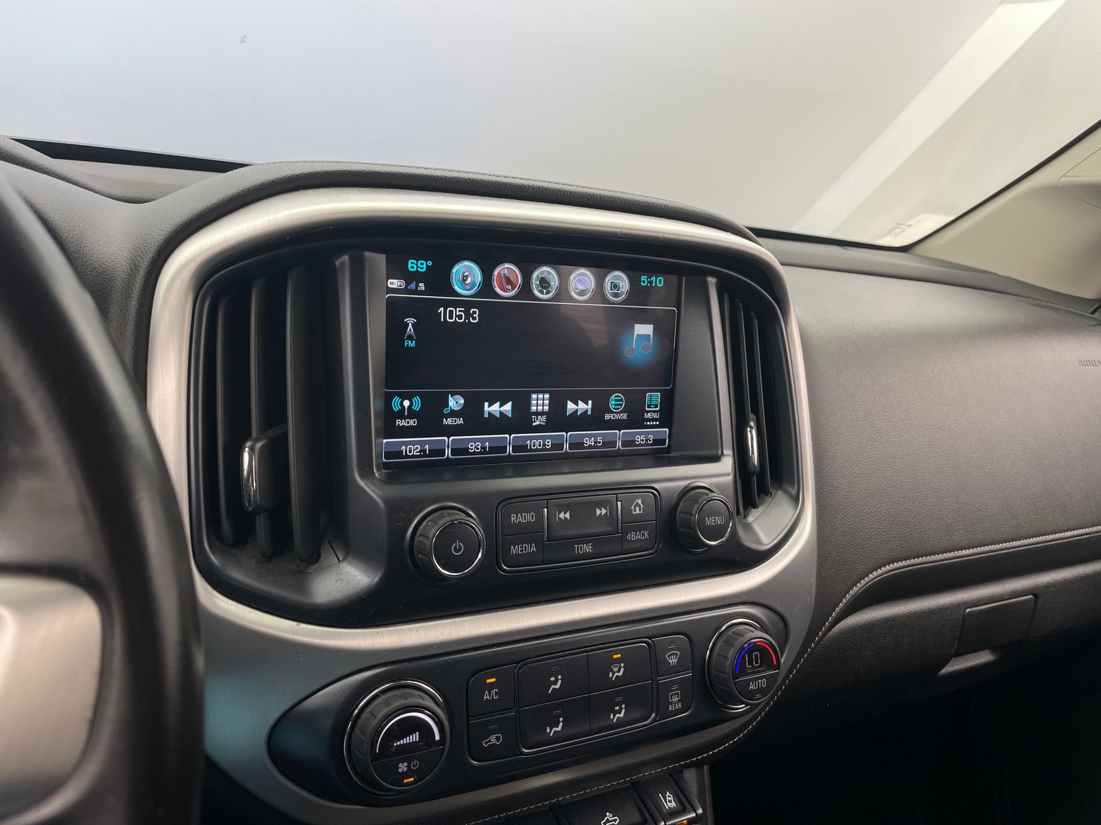 Thumbnail: 2018 GMC Canyon - 4