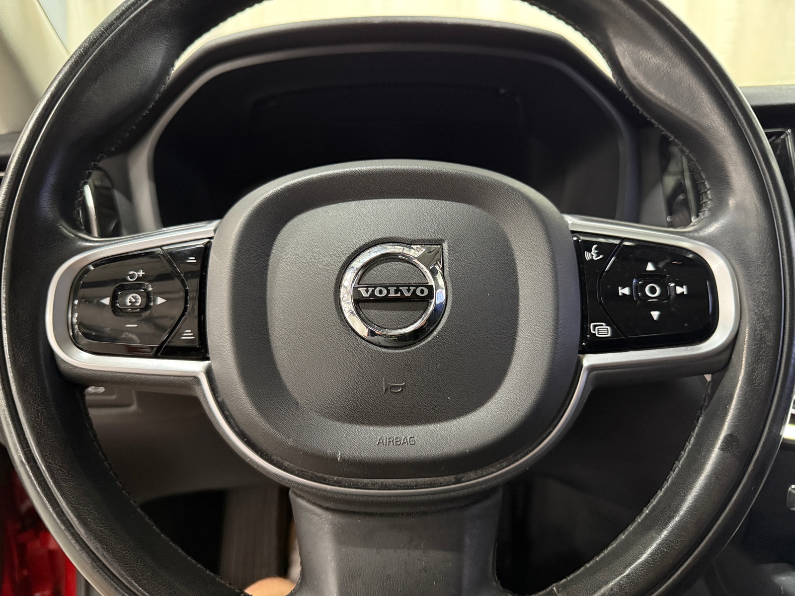 Thumbnail: 2020 Volvo S60 - 4