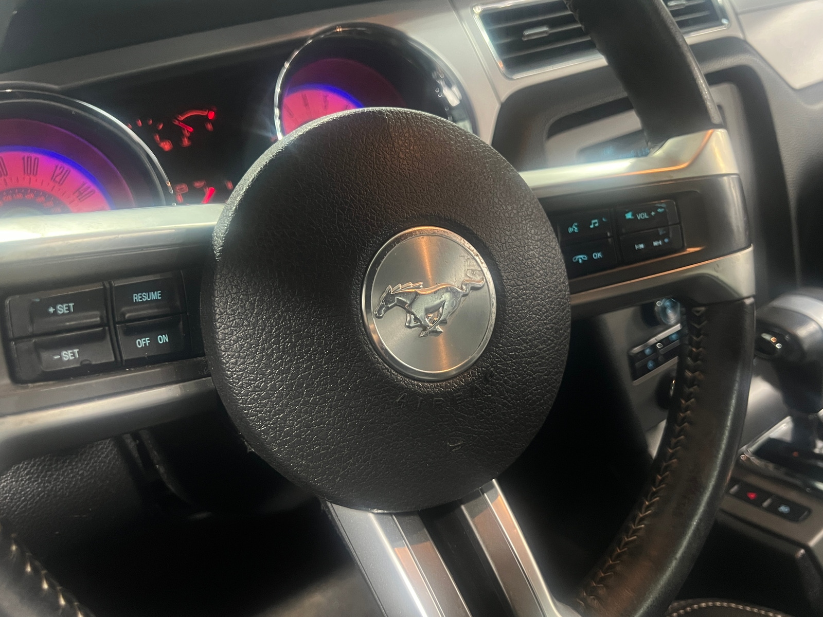 Thumbnail: 2011 Ford Mustang - 3