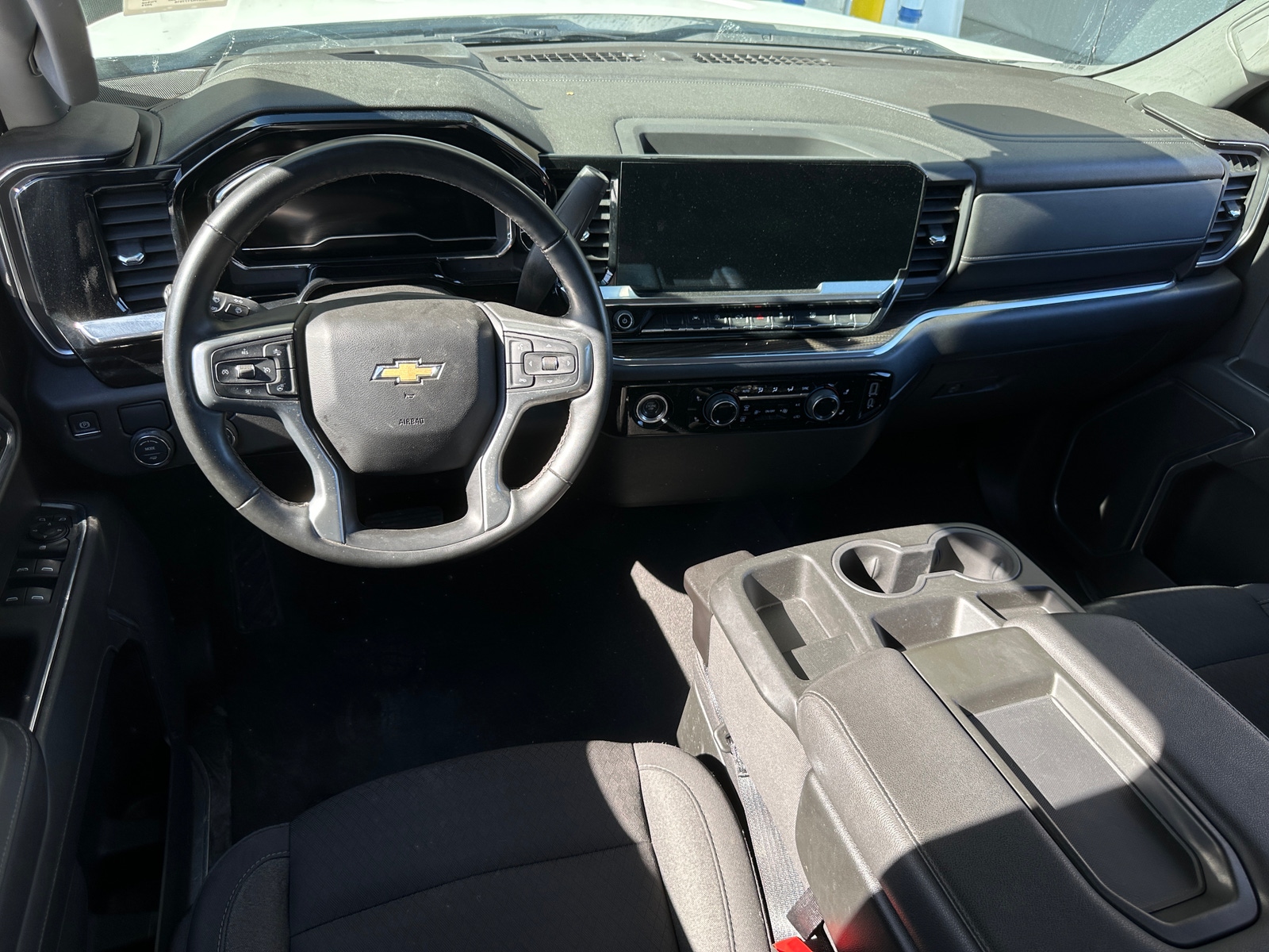 Thumbnail: 2024 Chevrolet Silverado 1500 - 3