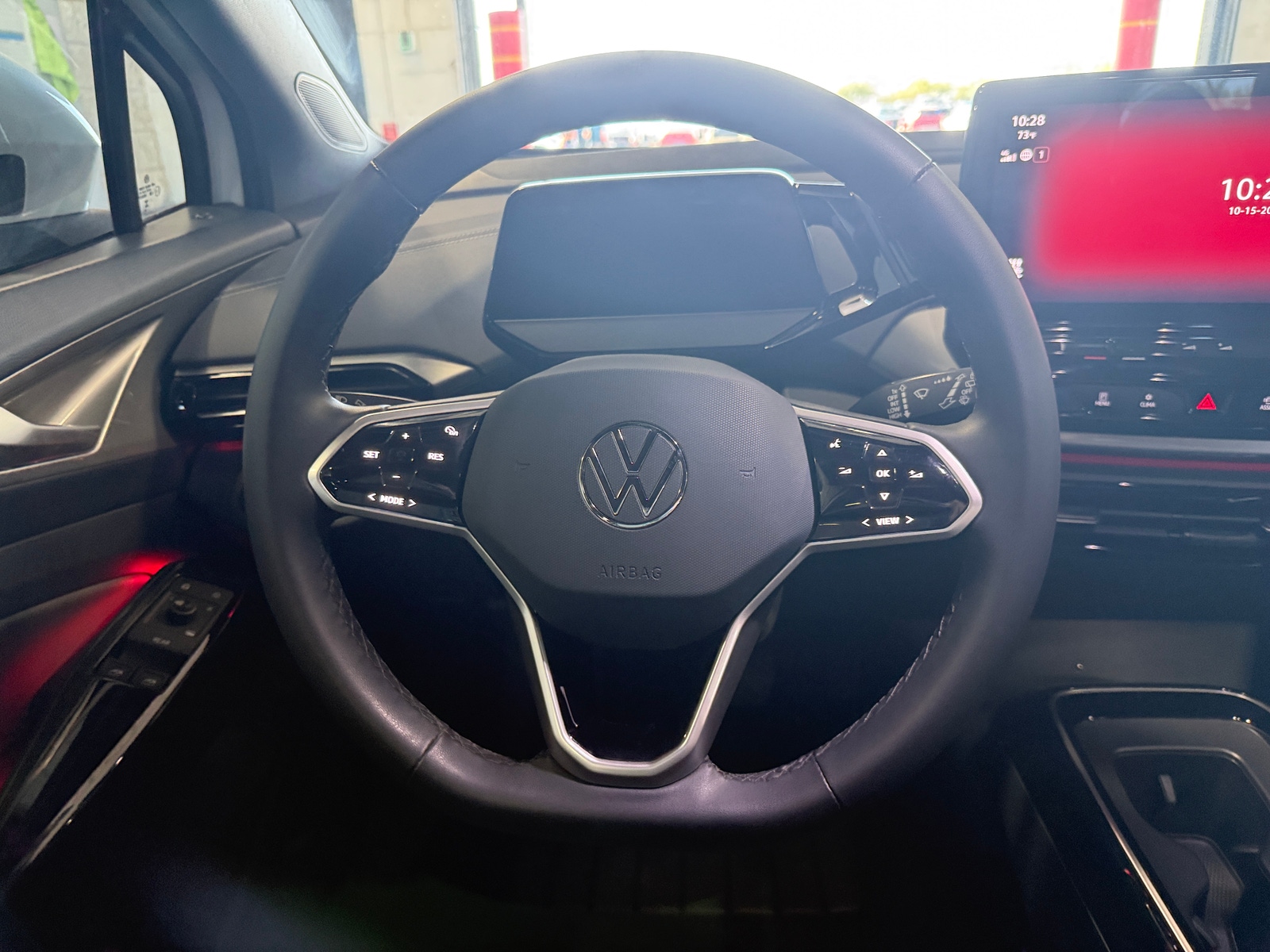 Thumbnail: 2023 Volkswagen ID.4 - 4