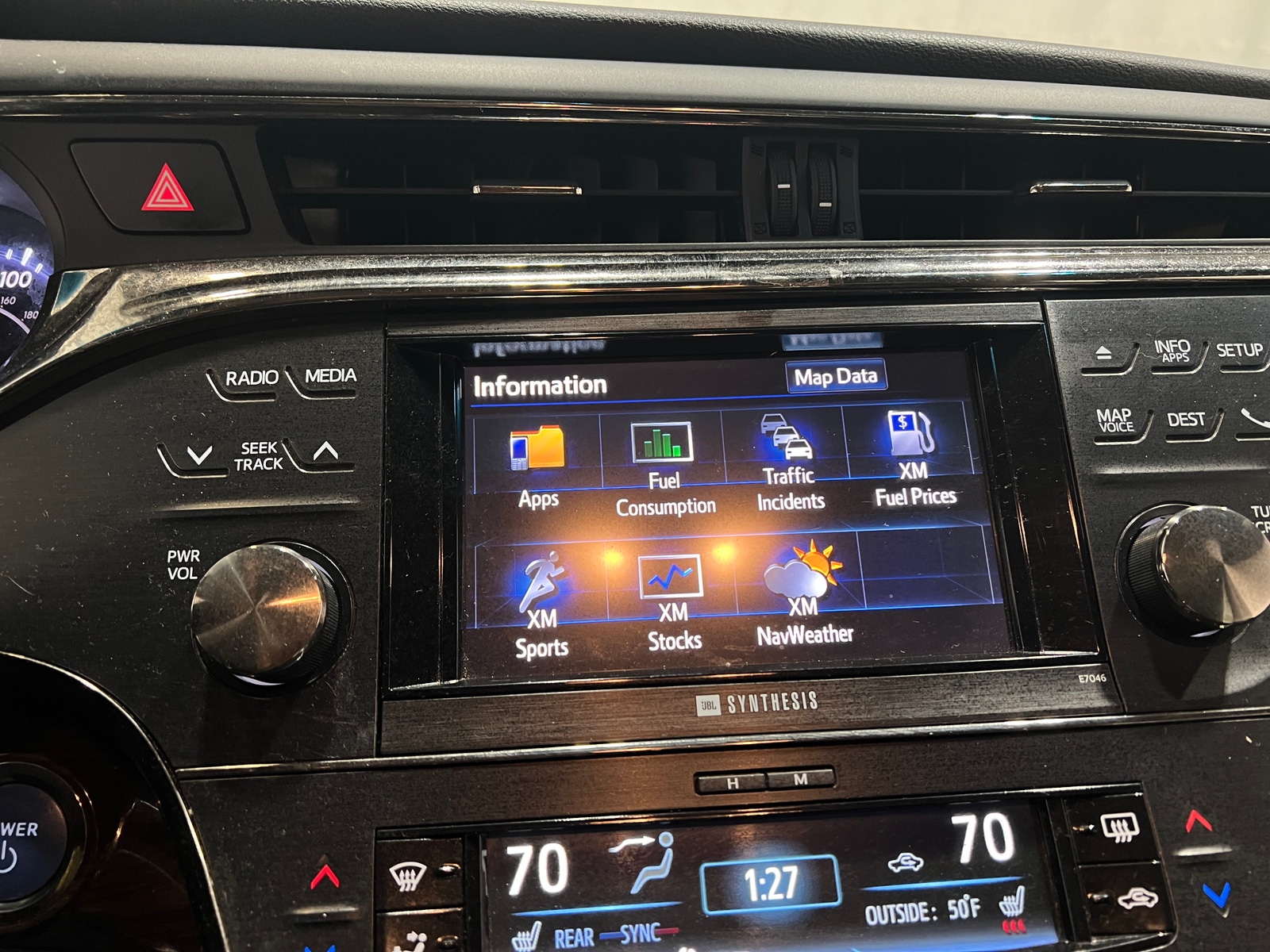 Thumbnail: 2013 Toyota Avalon - 3