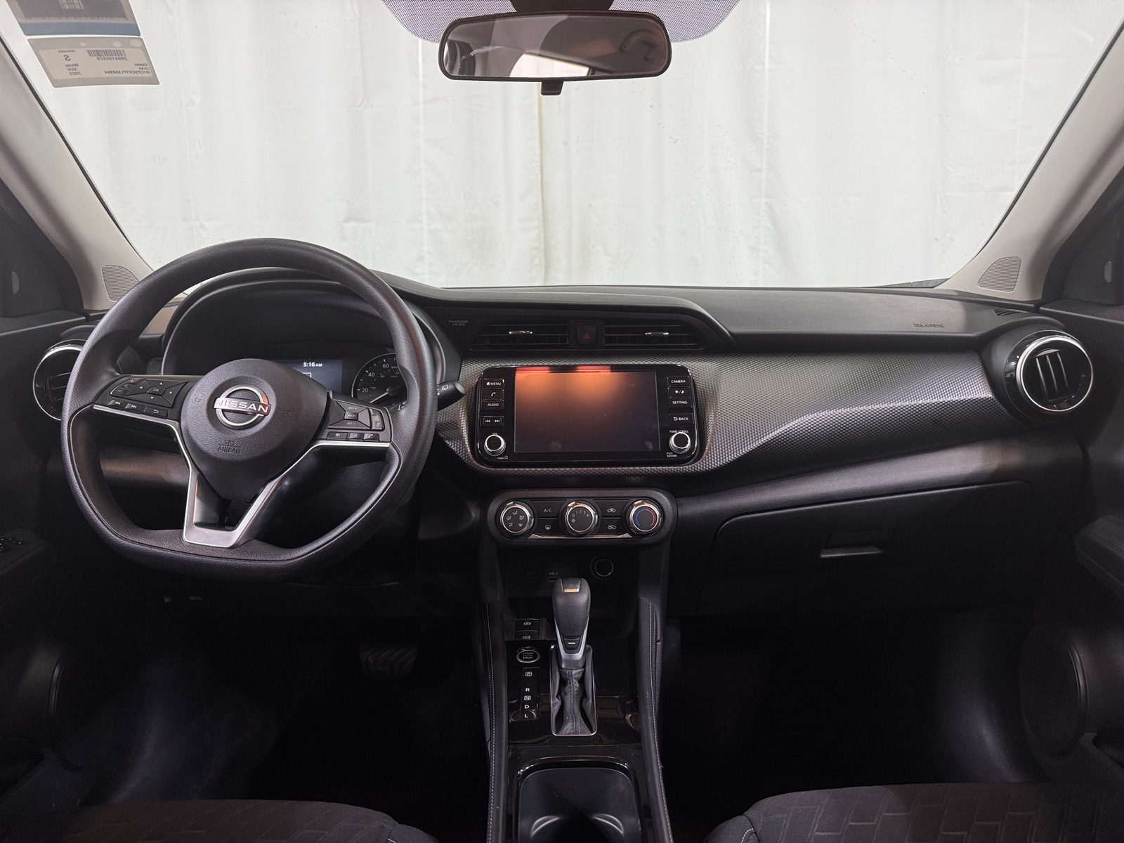 Thumbnail: 2023 Nissan Kicks - 3