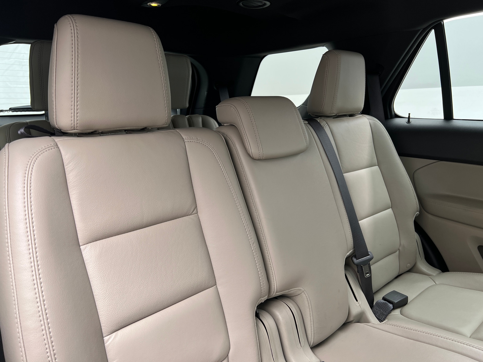 Thumbnail: 2015 Ford Explorer - 6
