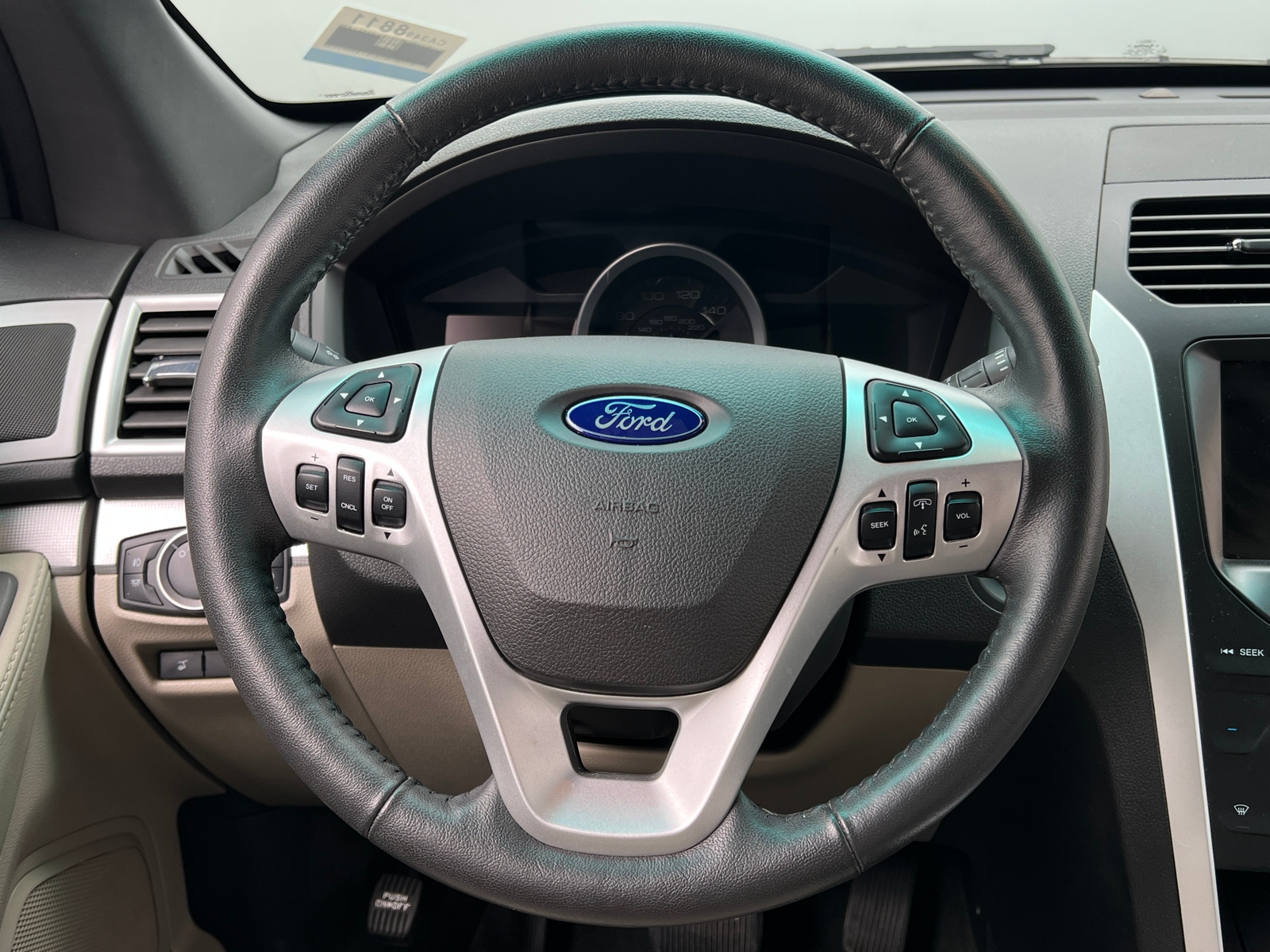 Thumbnail: 2015 Ford Explorer - 5