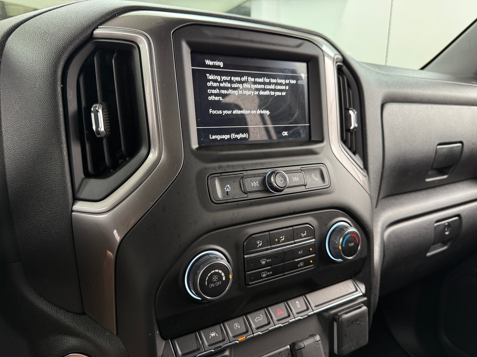 Thumbnail: 2025 Chevrolet Silverado 1500 - 4