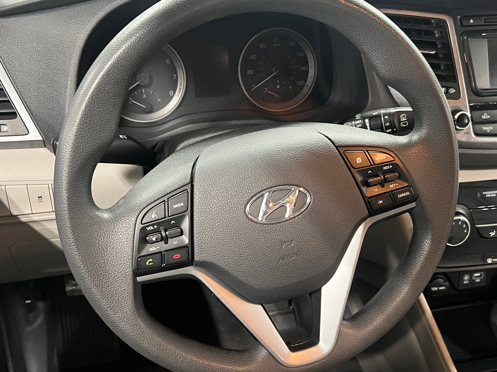 Thumbnail: 2016 Hyundai Tucson - 5