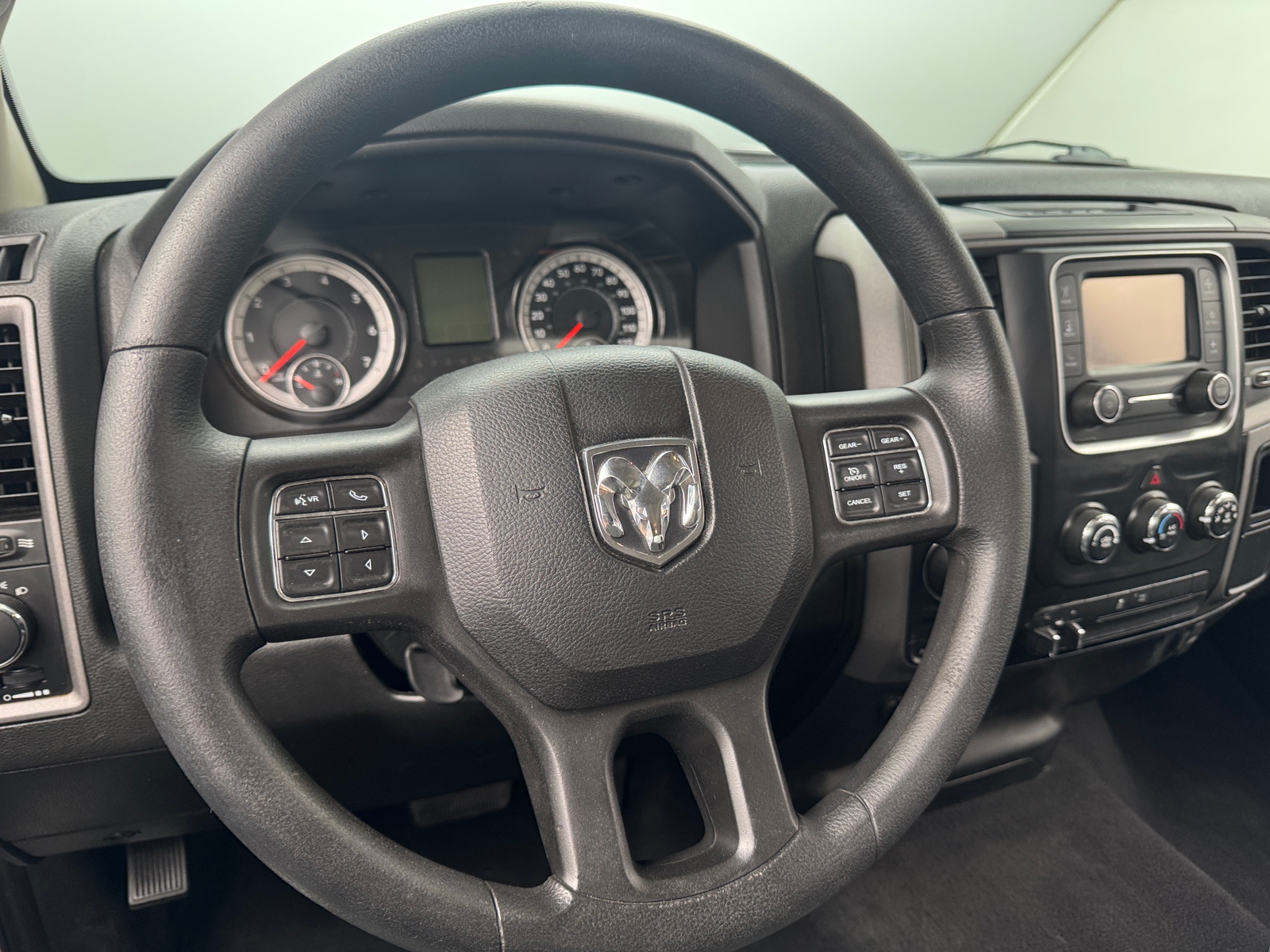 Thumbnail: 2021 RAM 1500 Classic - 4