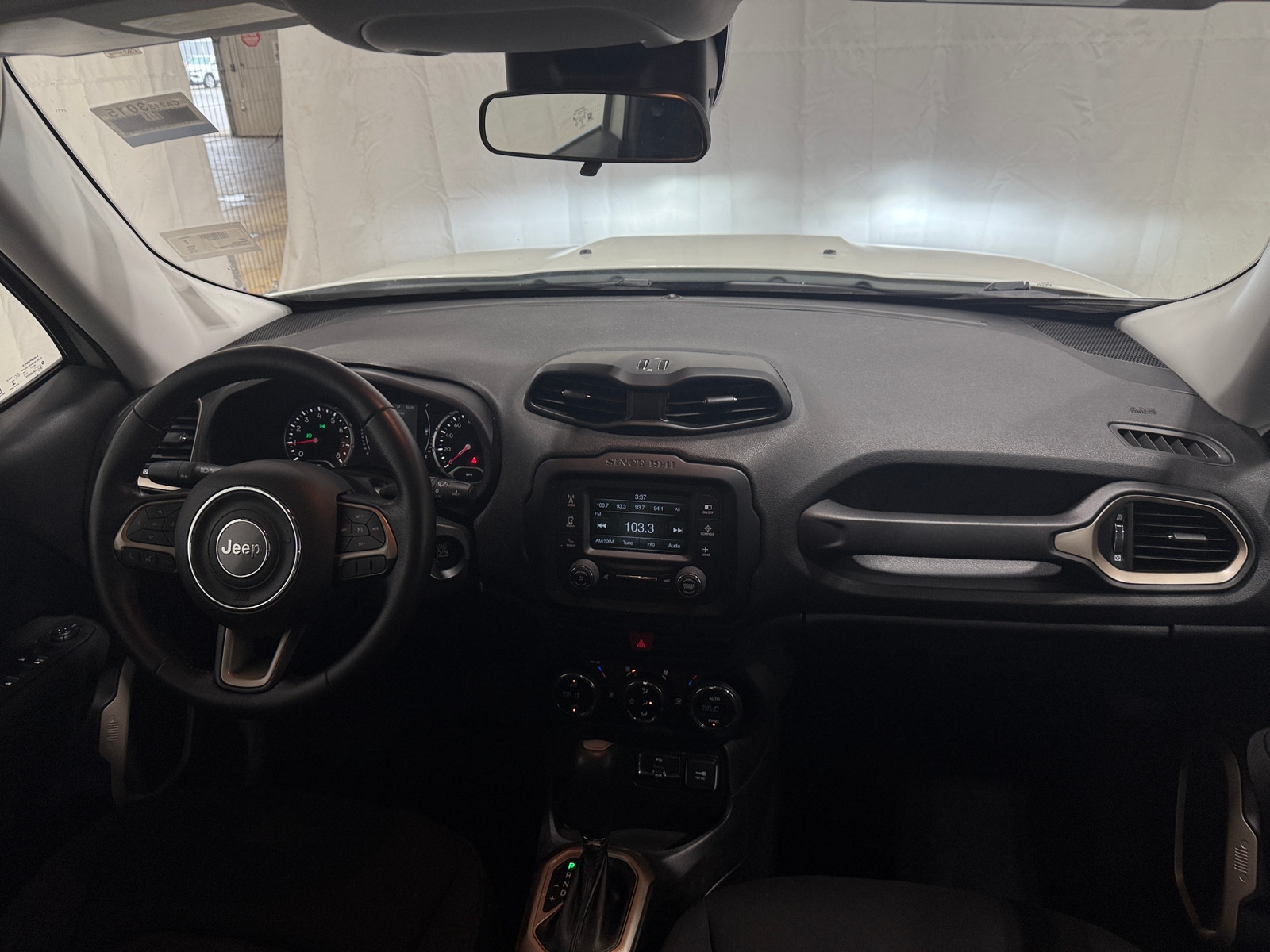Thumbnail: 2015 Jeep Renegade - 3