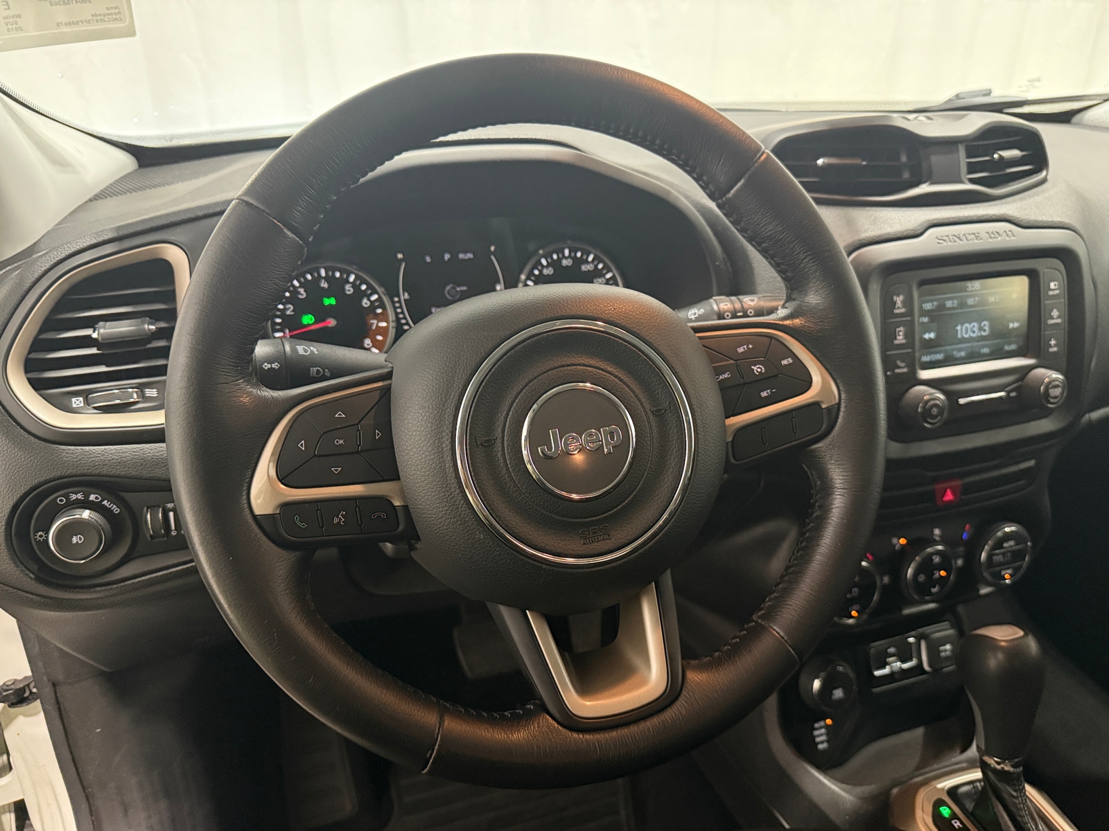 Thumbnail: 2015 Jeep Renegade - 5