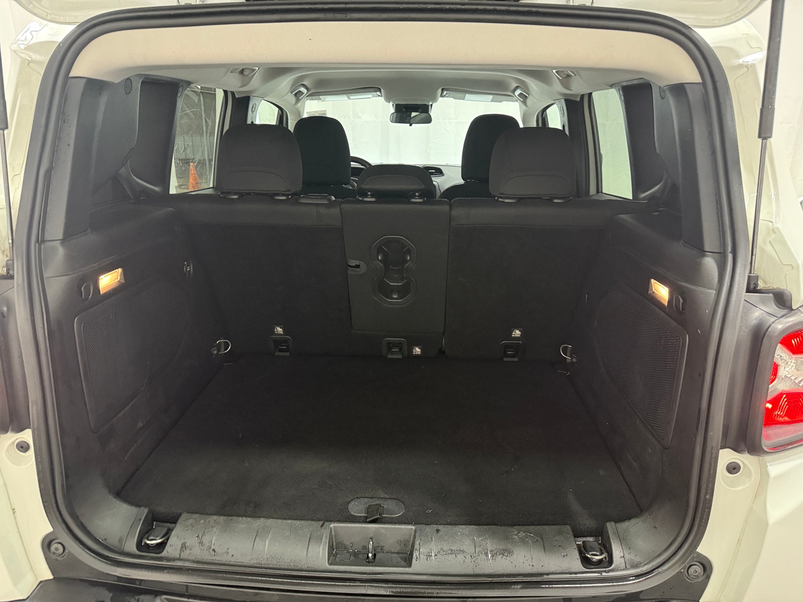 Thumbnail: 2015 Jeep Renegade - 7