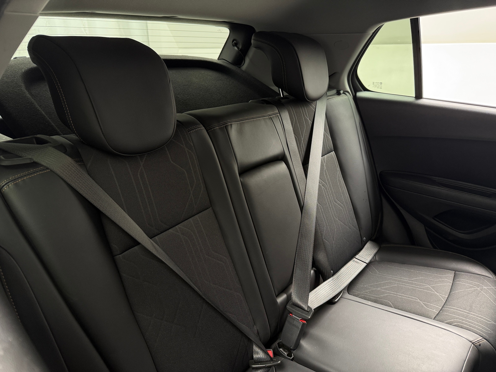 Thumbnail: 2022 Chevrolet Trax - 5