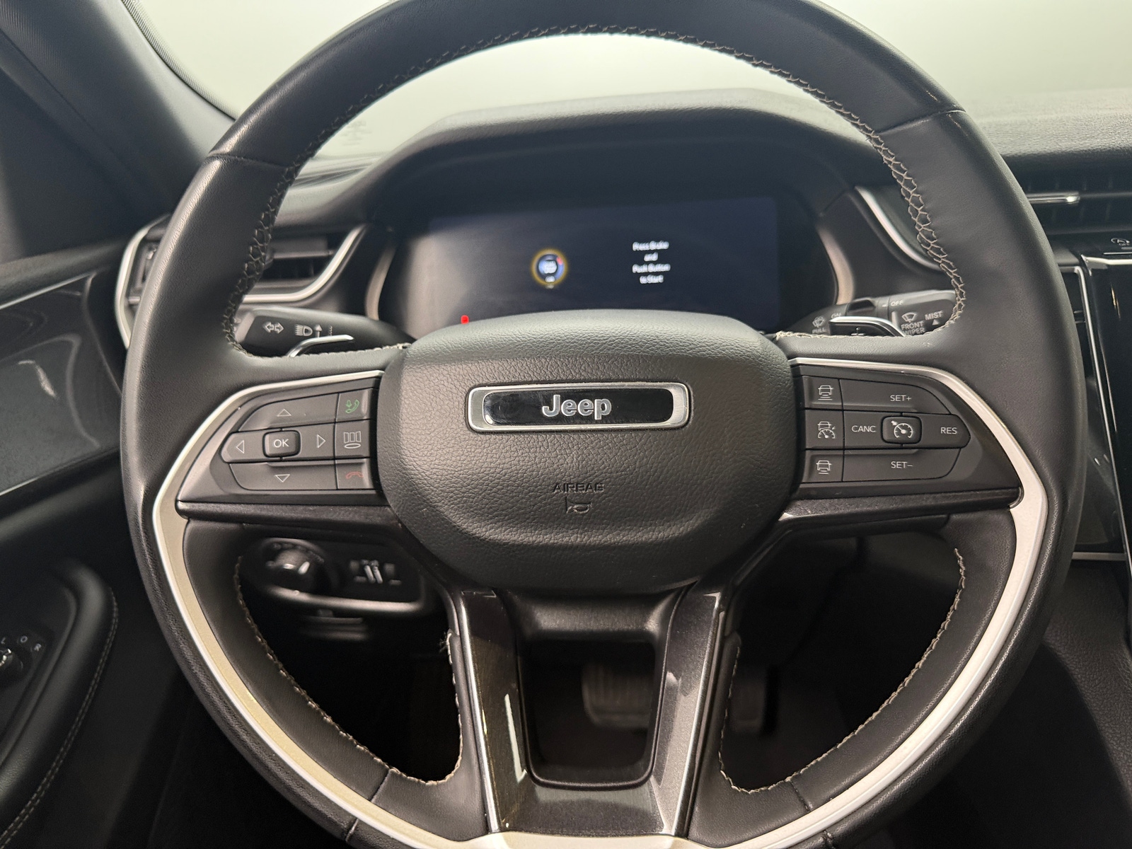 Thumbnail: 2023 Jeep Grand Cherokee - 5