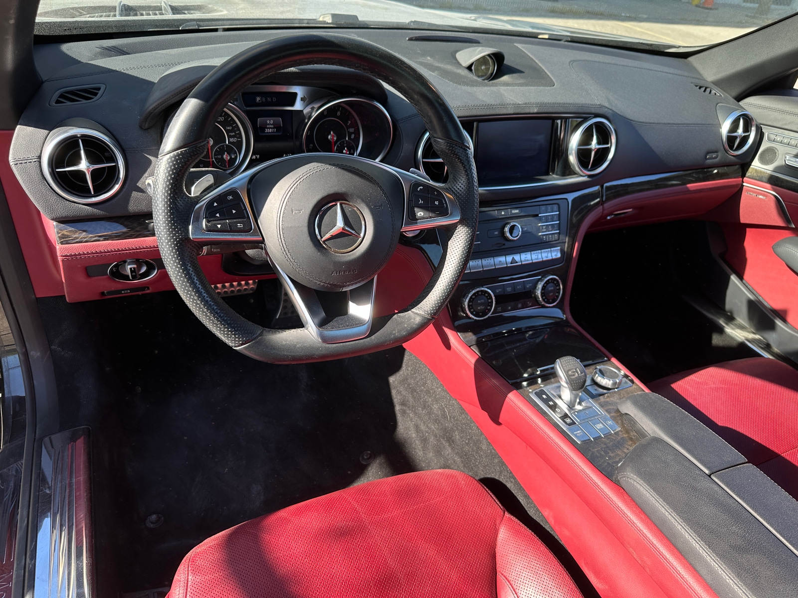 Thumbnail: 2018 Mercedes-Benz SL-Class - 2