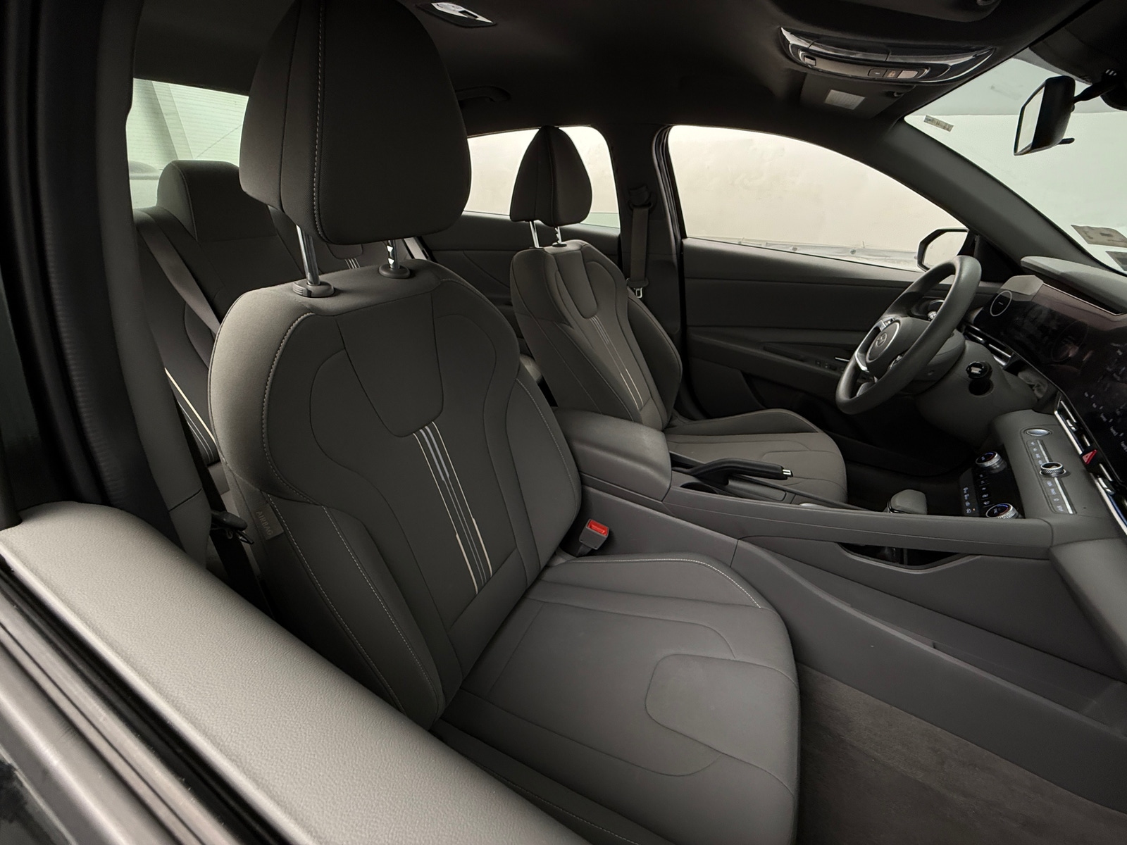 Thumbnail: 2024 Hyundai Elantra - 2