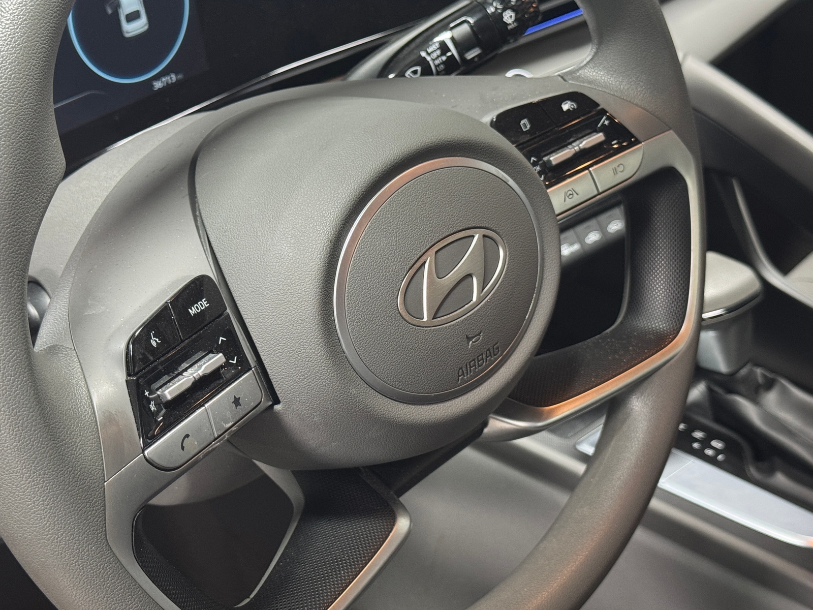 Thumbnail: 2024 Hyundai Elantra - 5