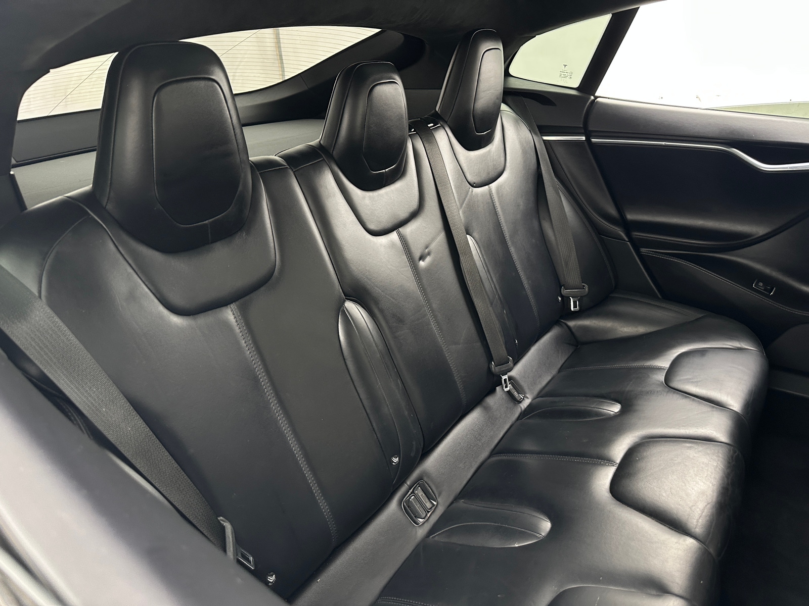 Thumbnail: 2016 Tesla Model S - 5