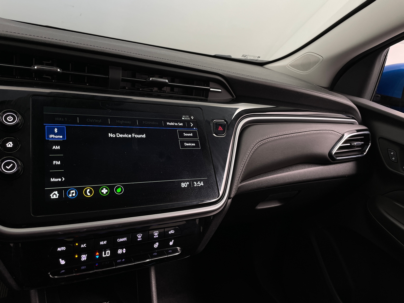 Thumbnail: 2023 Chevrolet Bolt EUV - 4