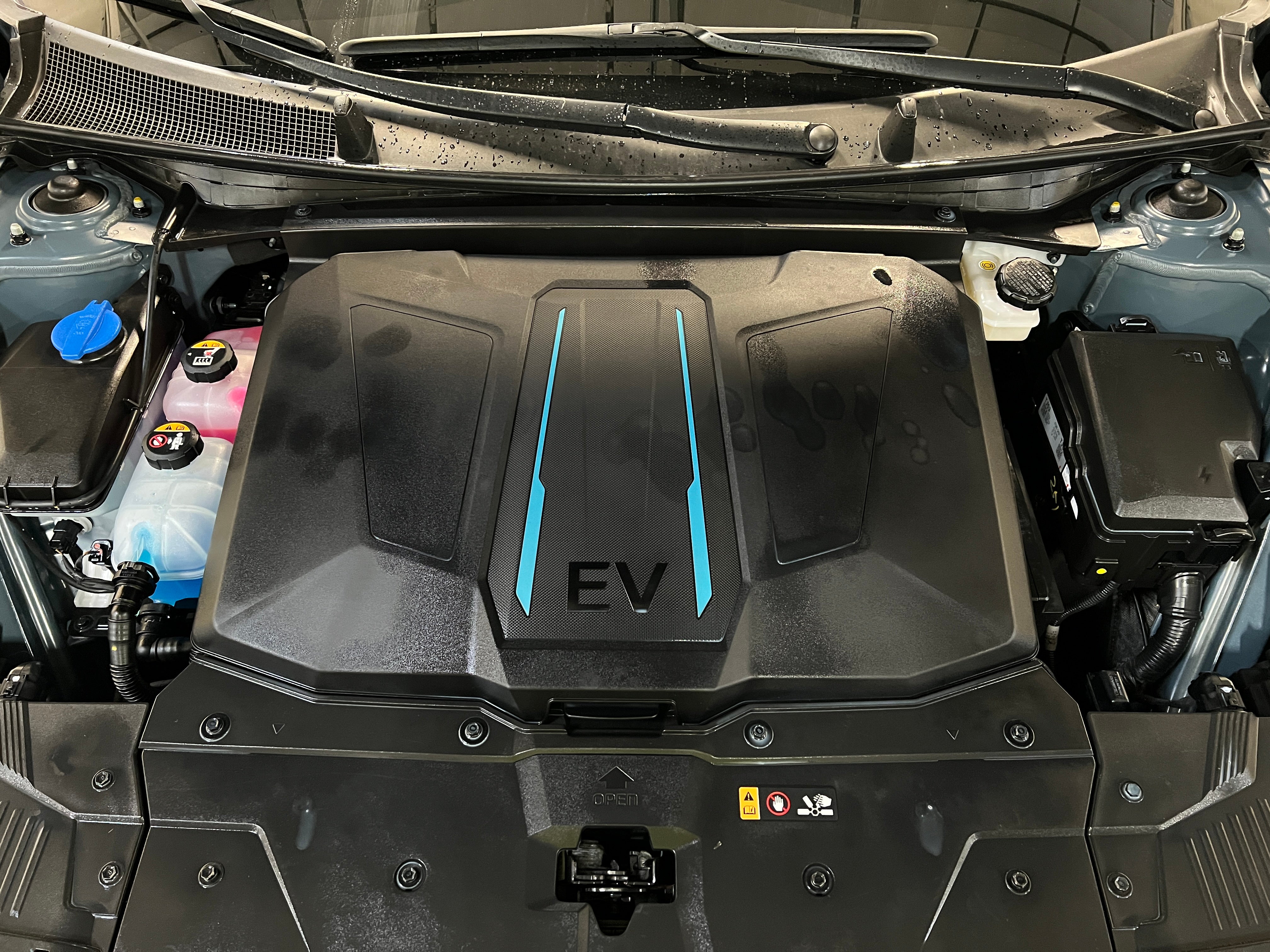 Used 2023 Hyundai IONIQ 5 SE with VIN KM8KM4AB3PU177063 for sale in Oak Creek, WI