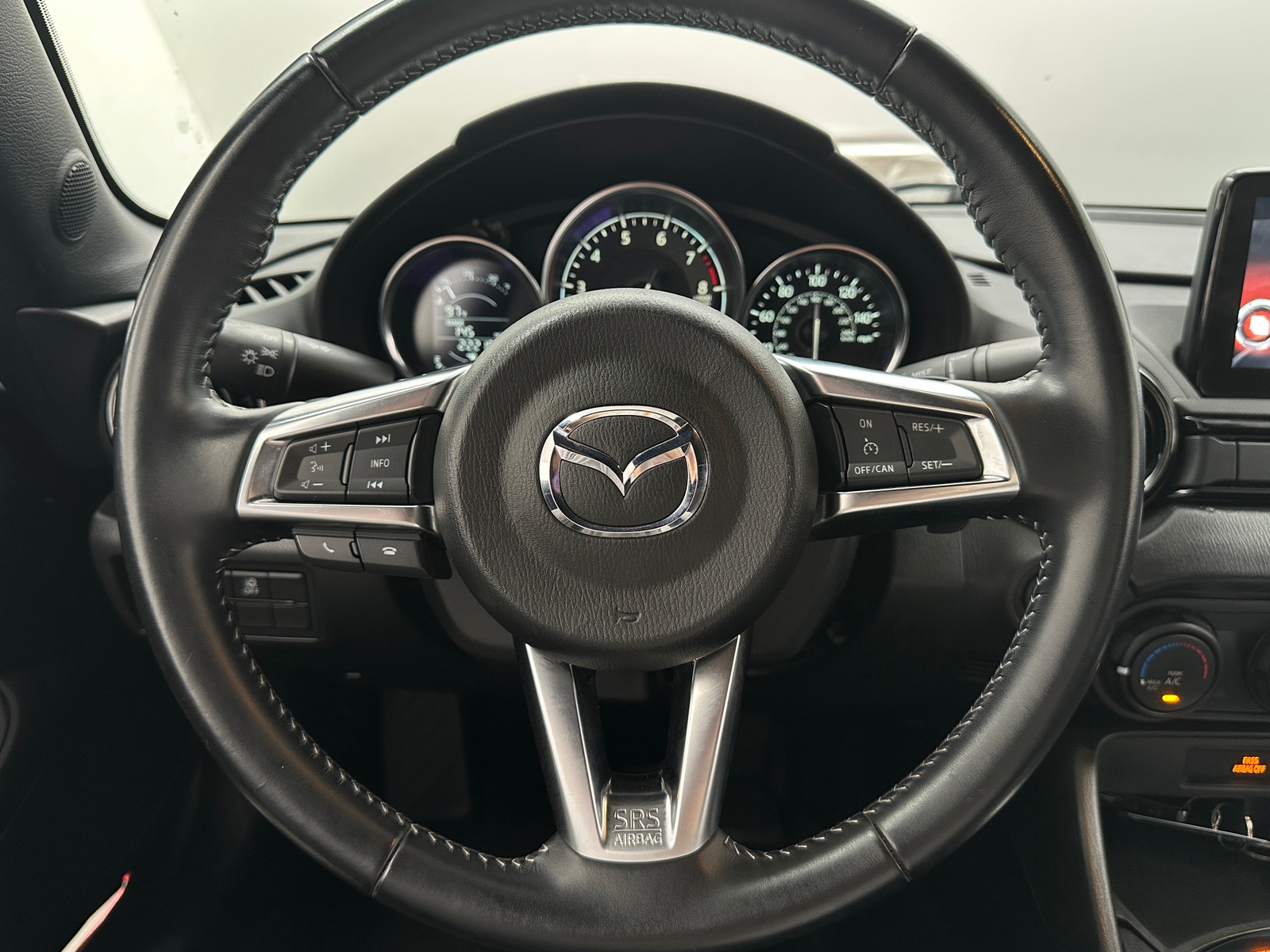 Thumbnail: 2020 Mazda MX-5 Miata - 5