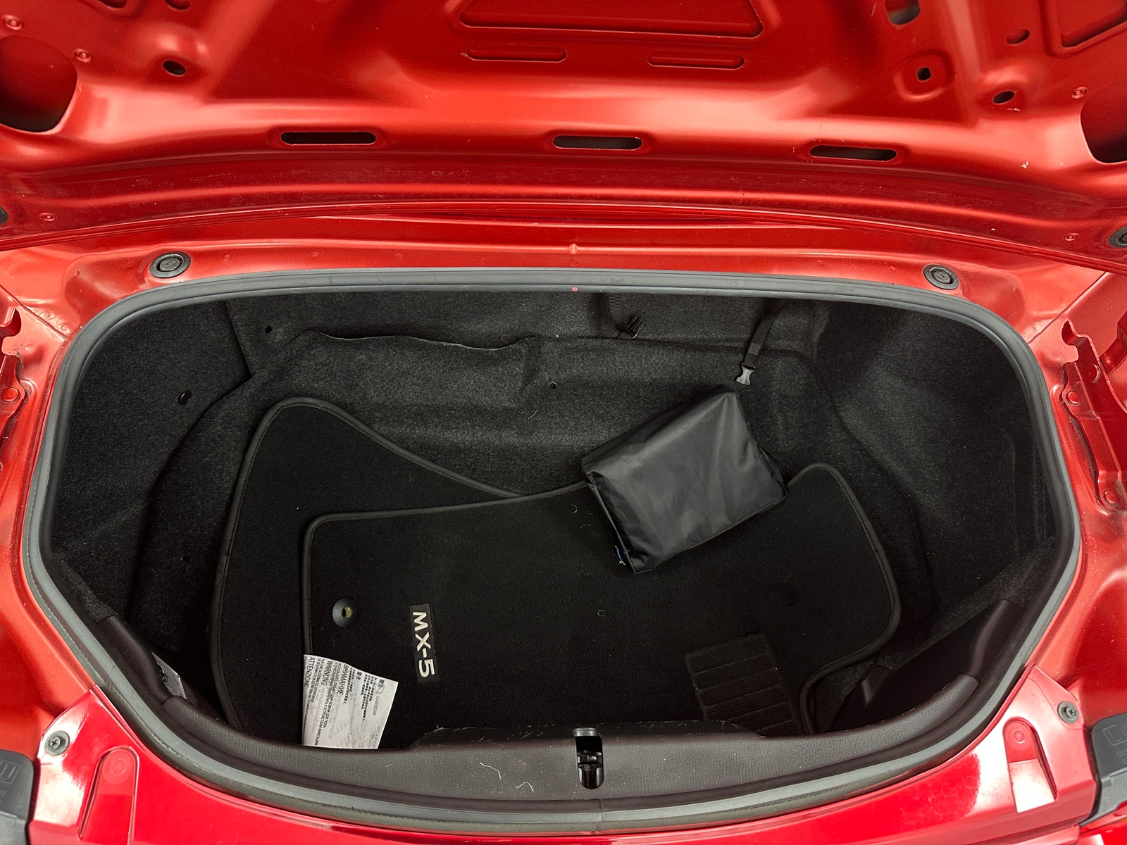 Thumbnail: 2020 Mazda MX-5 Miata - 6