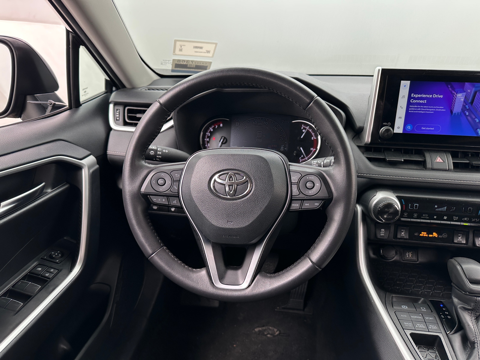 Thumbnail: 2024 Toyota RAV4 - 5