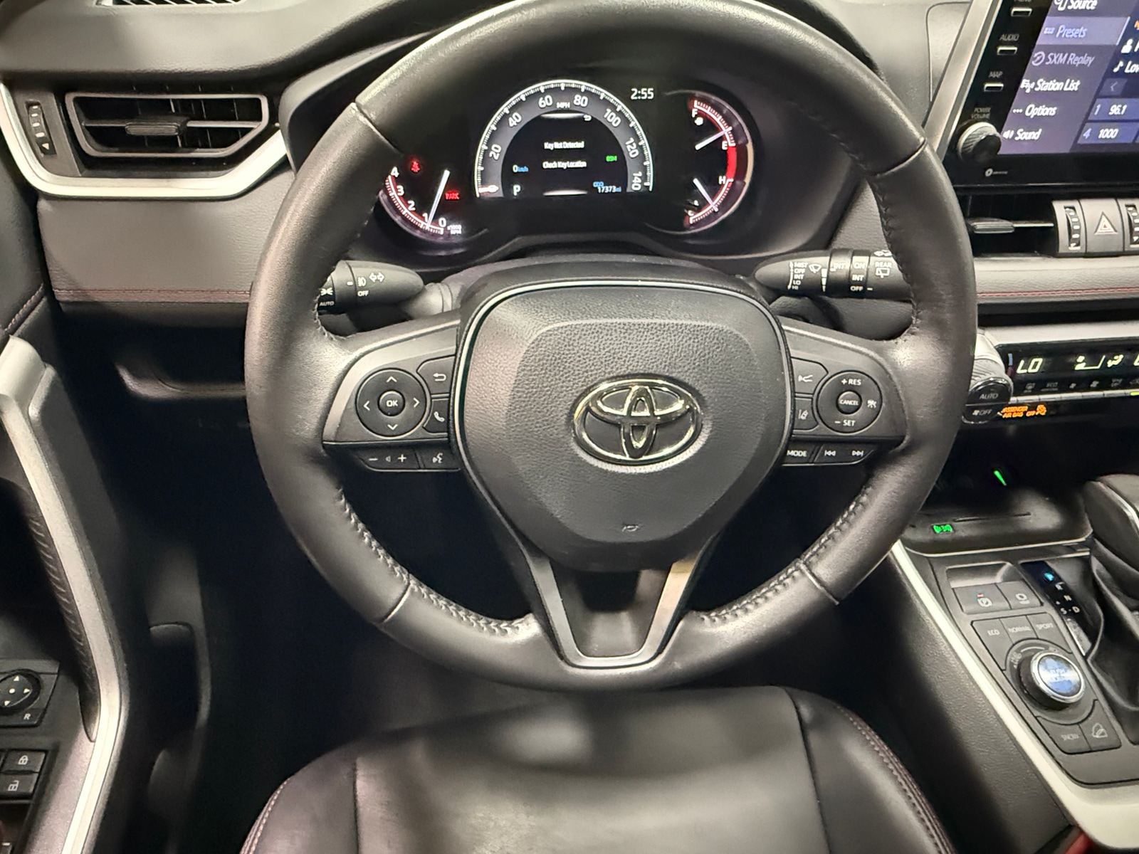 Thumbnail: 2022 Toyota RAV4 - 4