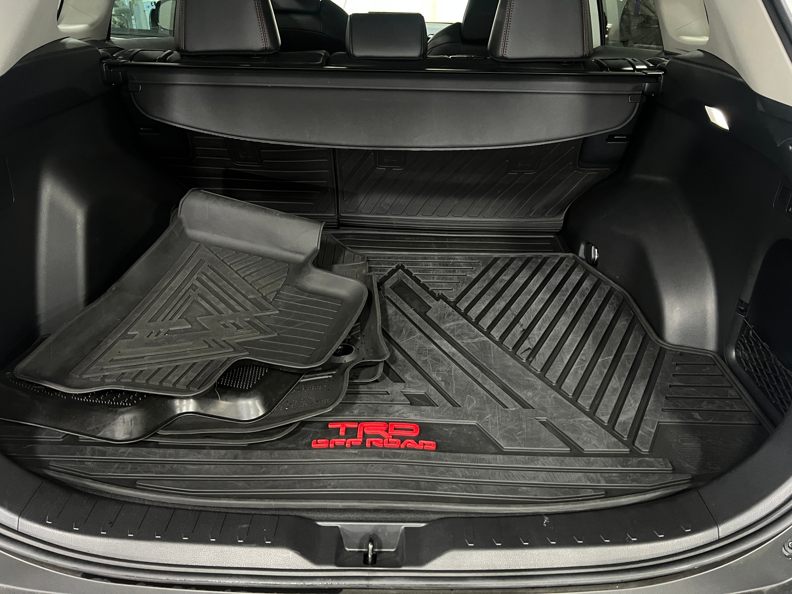 Thumbnail: 2022 Toyota RAV4 - 6