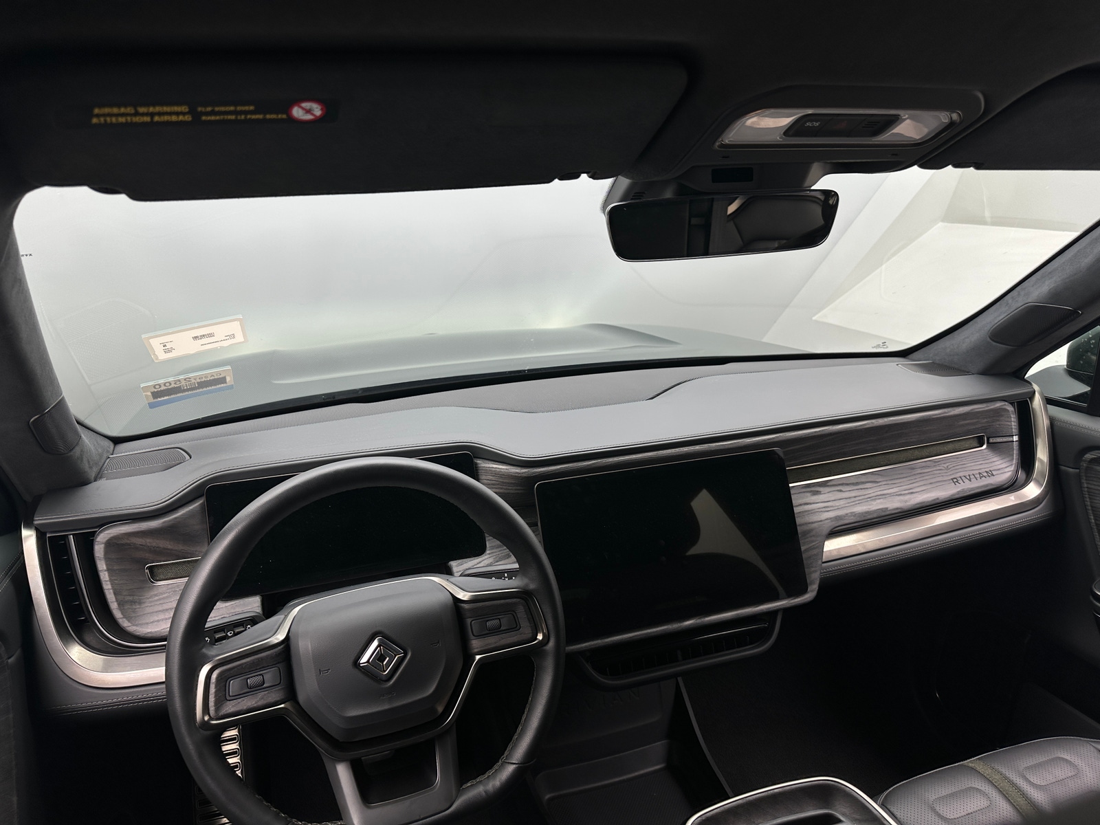 Thumbnail: 2022 Rivian R1T - 2