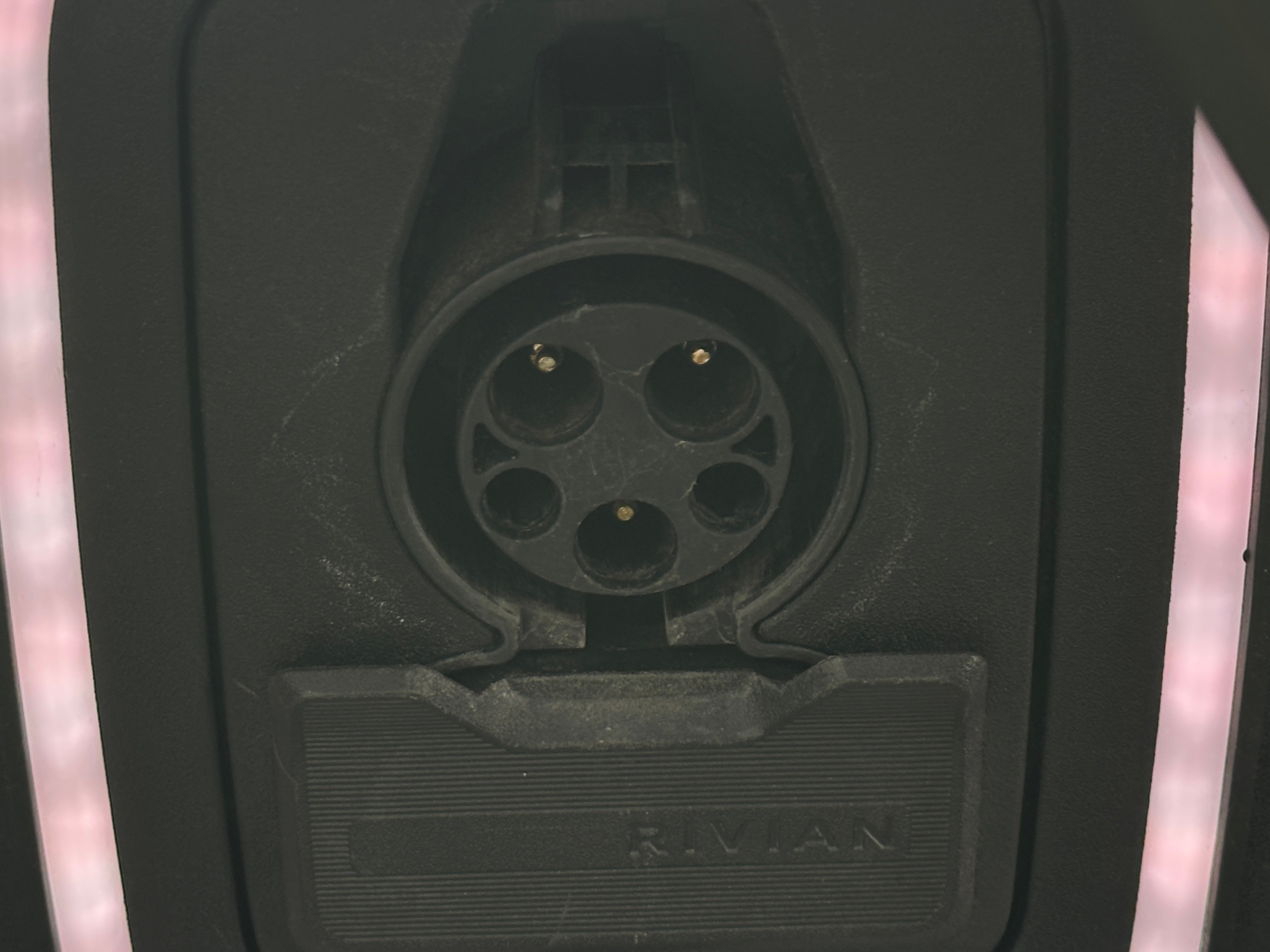 2022 Rivian R1T