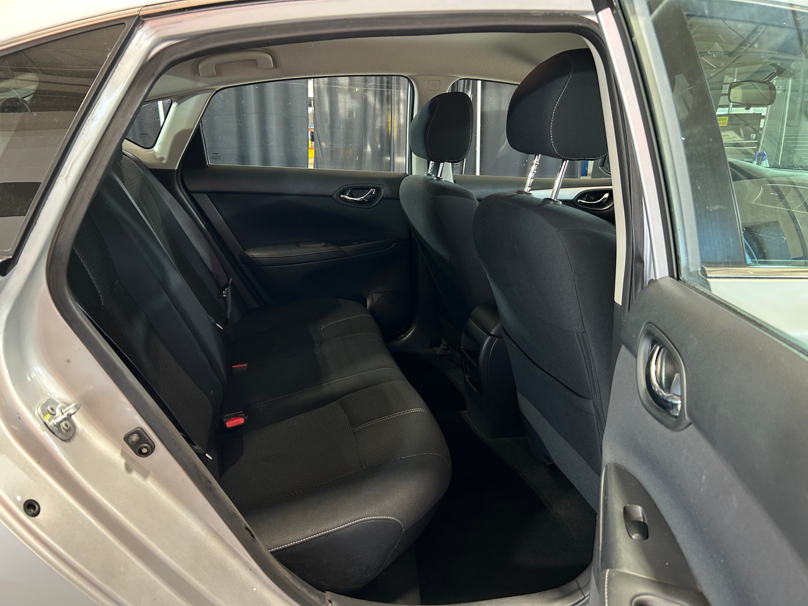 Thumbnail: 2016 Nissan Sentra - 6