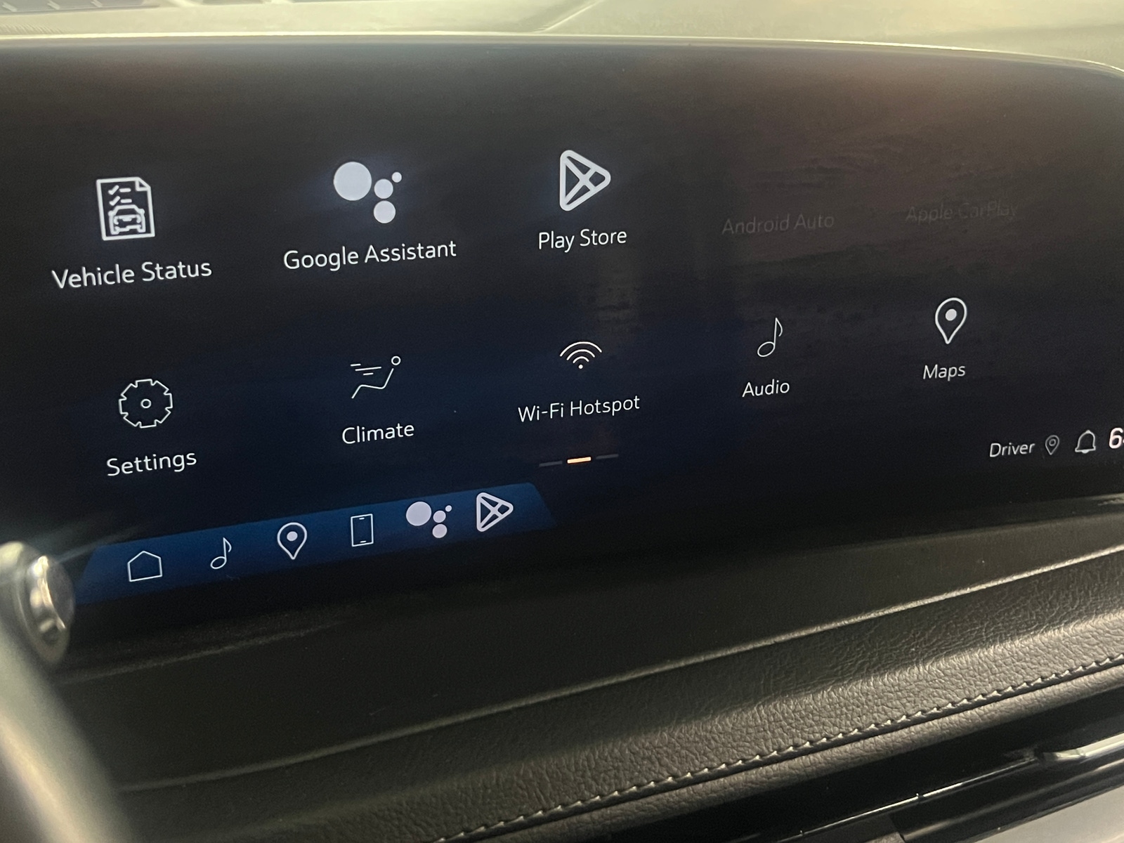 Thumbnail: 2024 Cadillac XT4 - 3