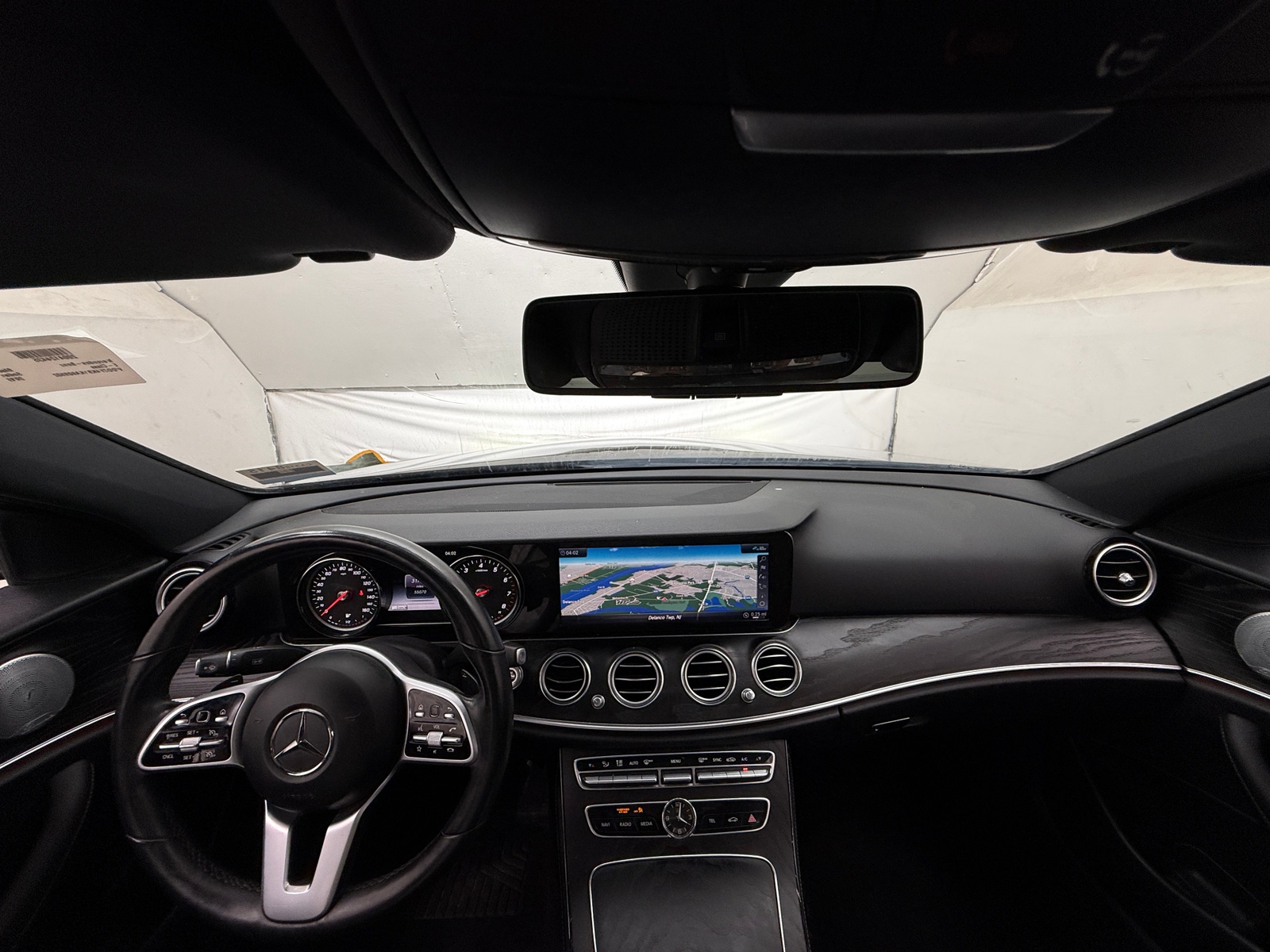 Thumbnail: 2019 Mercedes-Benz E-Class - 2