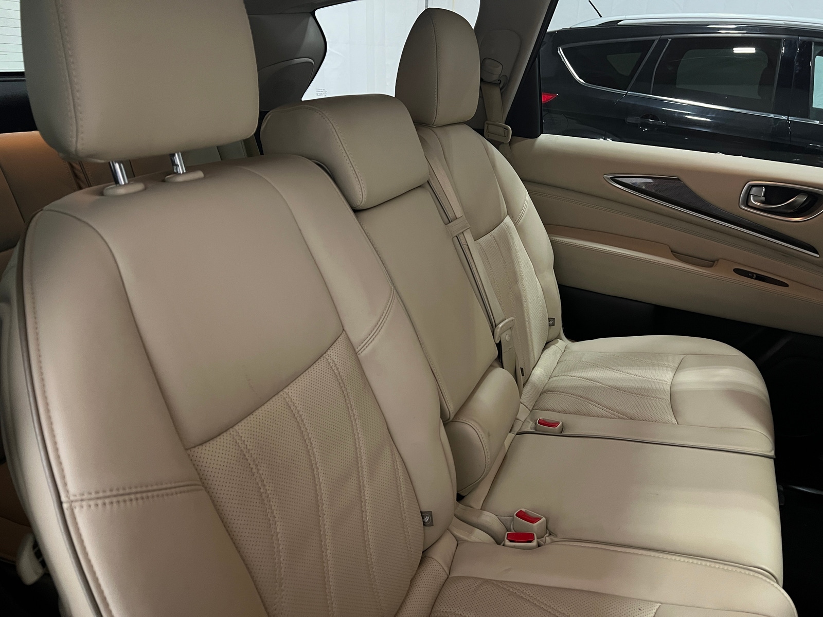 Thumbnail: 2017 INFINITI QX60 - 5