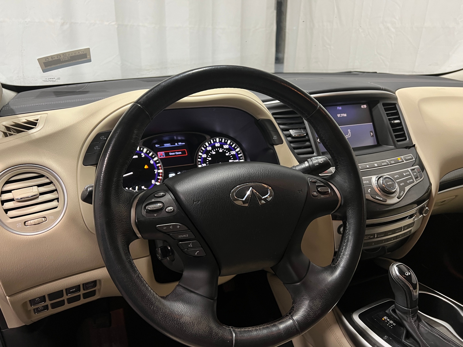 Thumbnail: 2017 INFINITI QX60 - 4
