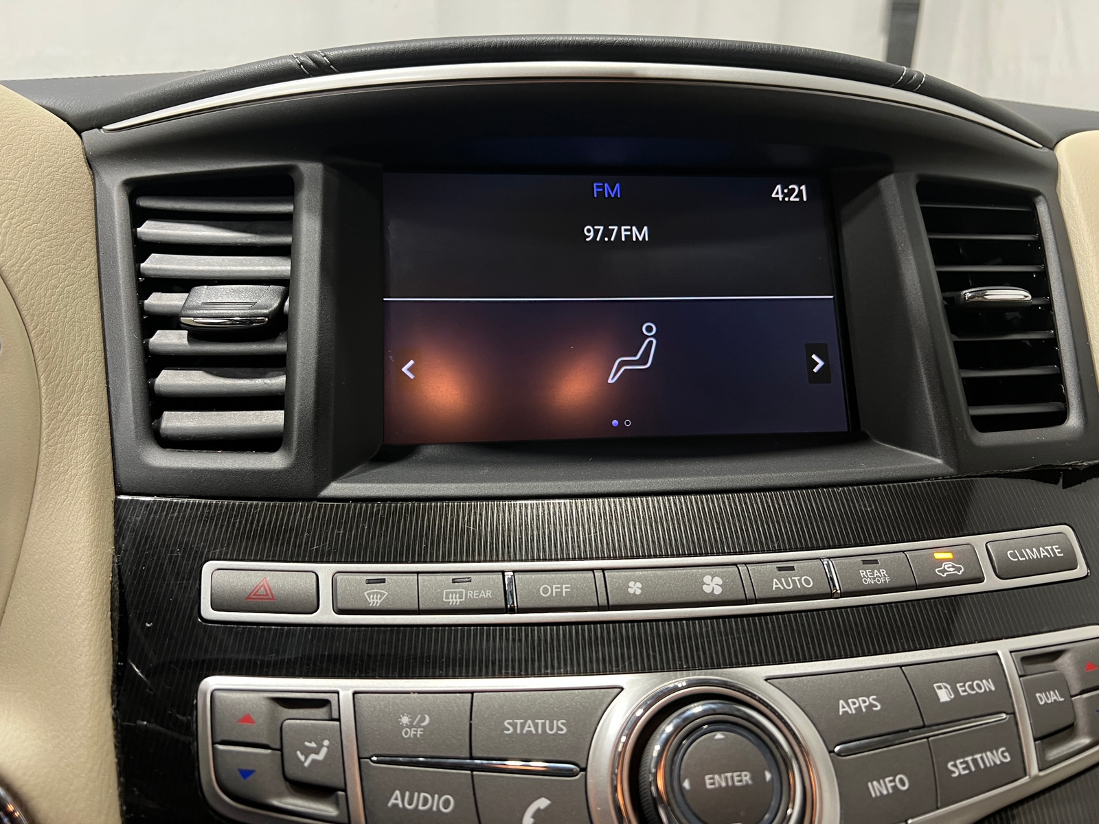 Thumbnail: 2017 INFINITI QX60 - 3