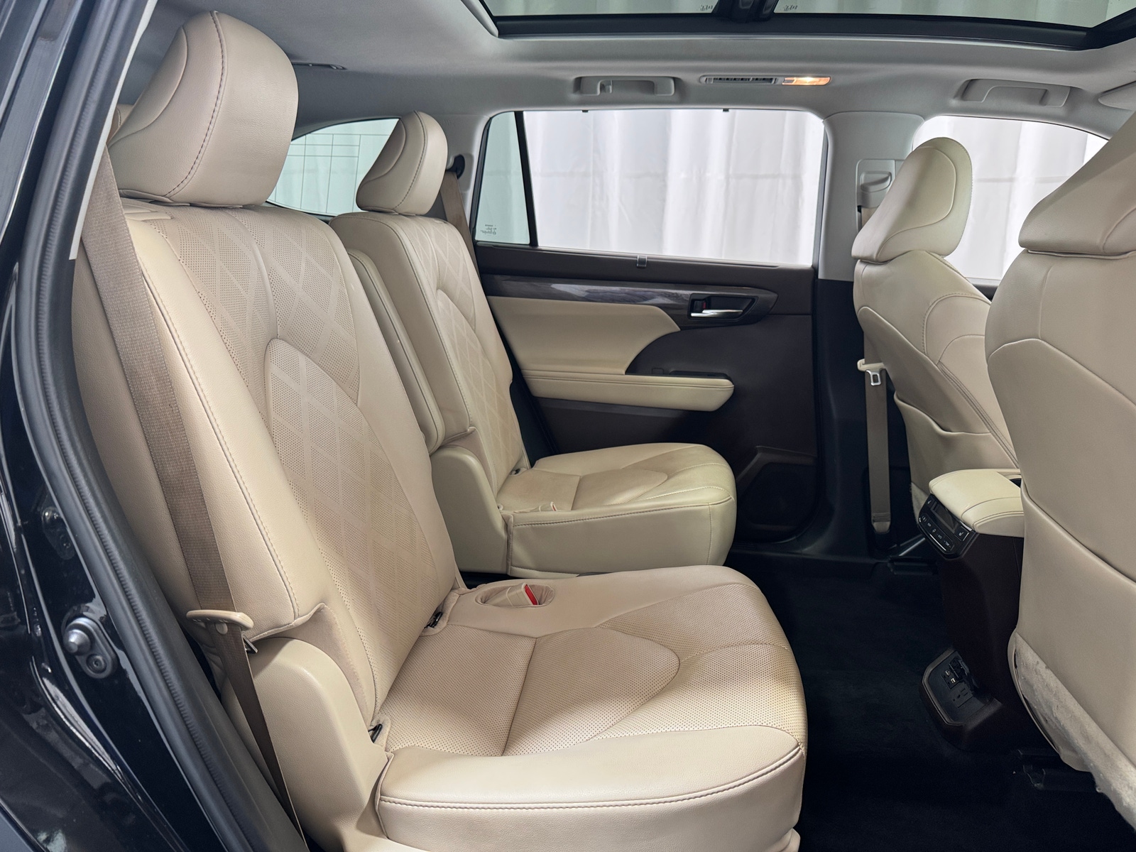 Thumbnail: 2021 Toyota Highlander - 5