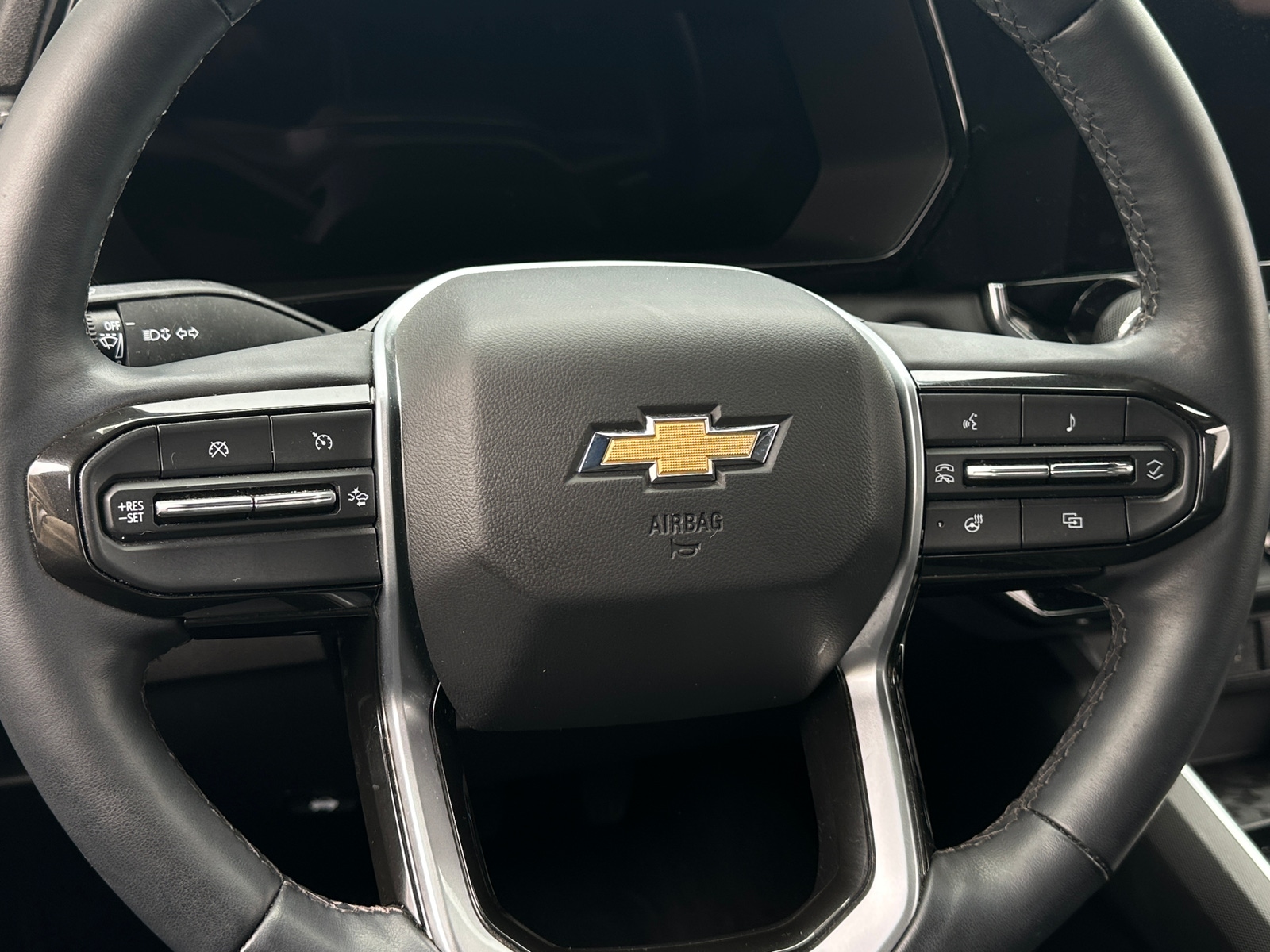 Thumbnail: 2024 Chevrolet Colorado - 5