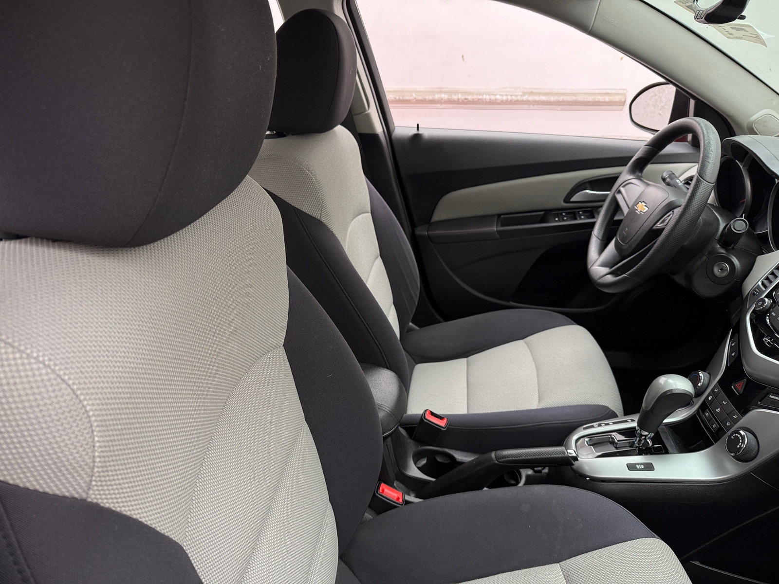 Thumbnail: 2014 Chevrolet Cruze - 2