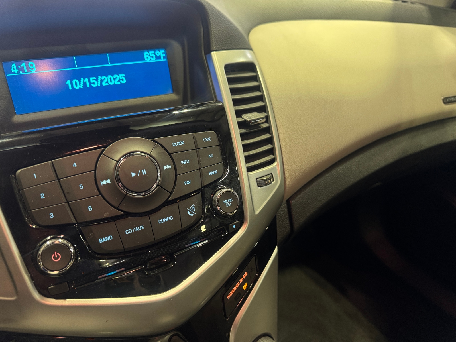 Thumbnail: 2014 Chevrolet Cruze - 4