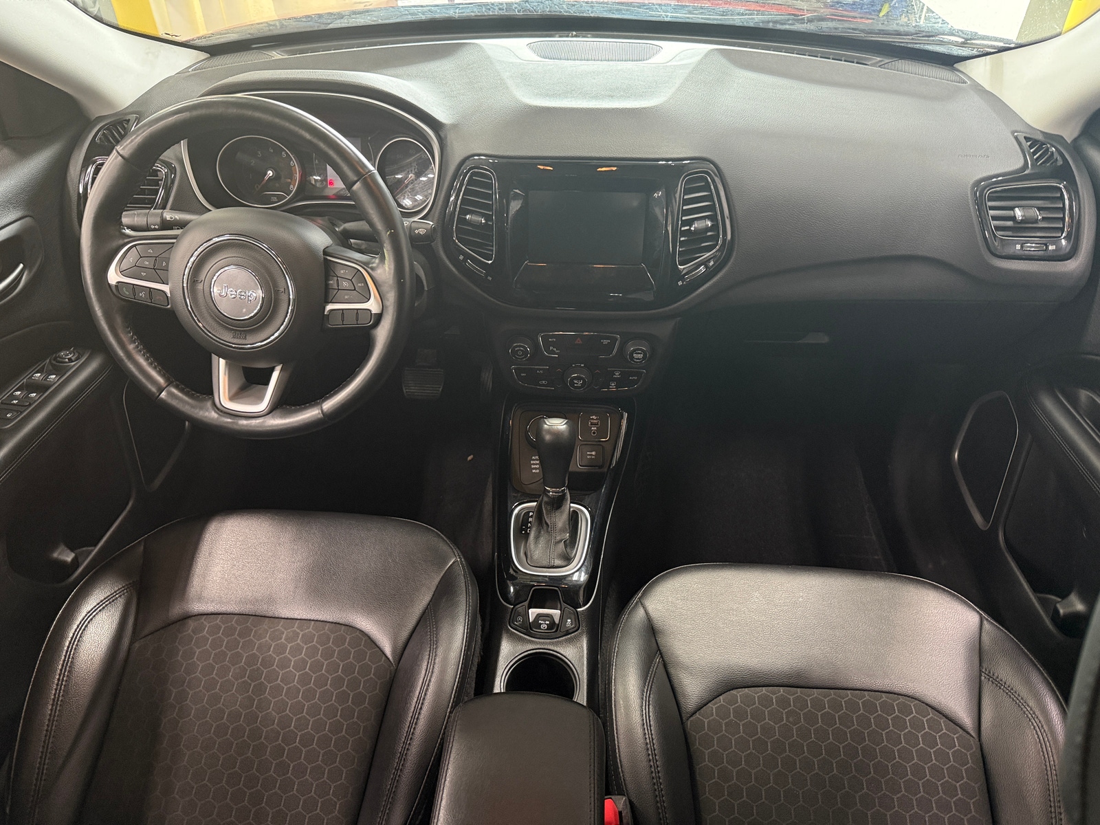 Thumbnail: 2020 Jeep Compass - 3