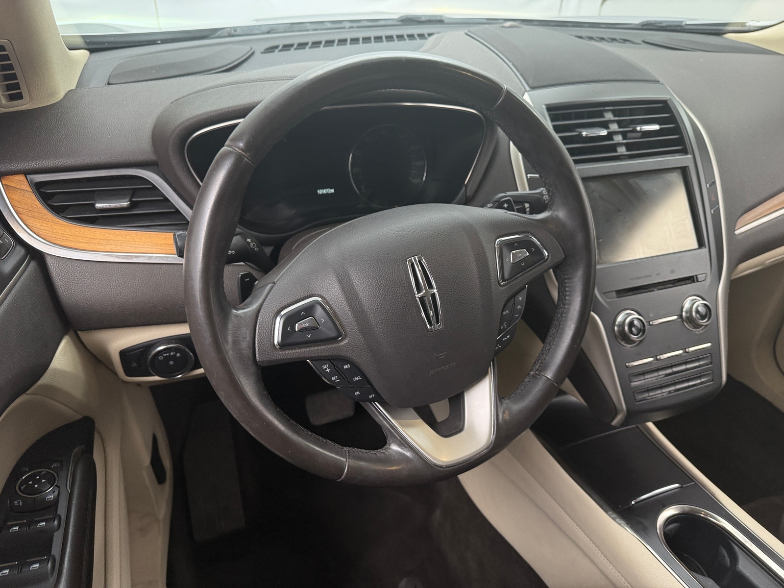 Thumbnail: 2015 Lincoln MKC - 4