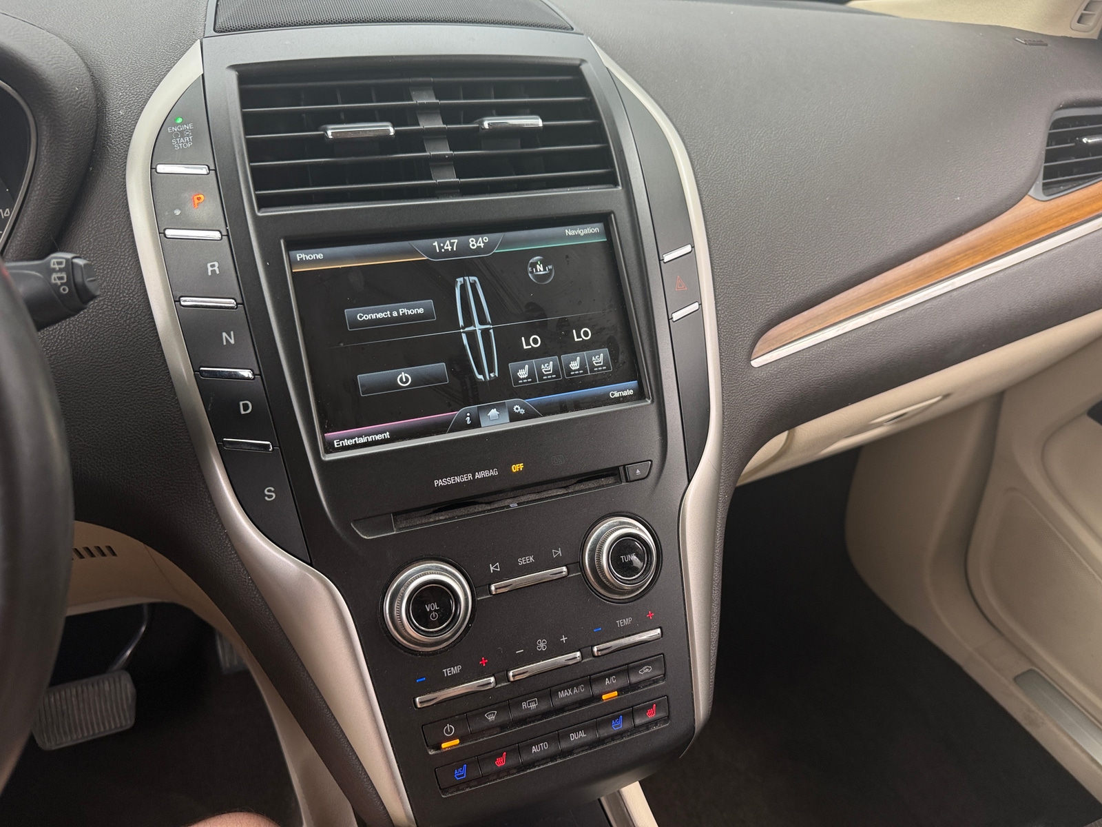 Thumbnail: 2015 Lincoln MKC - 3