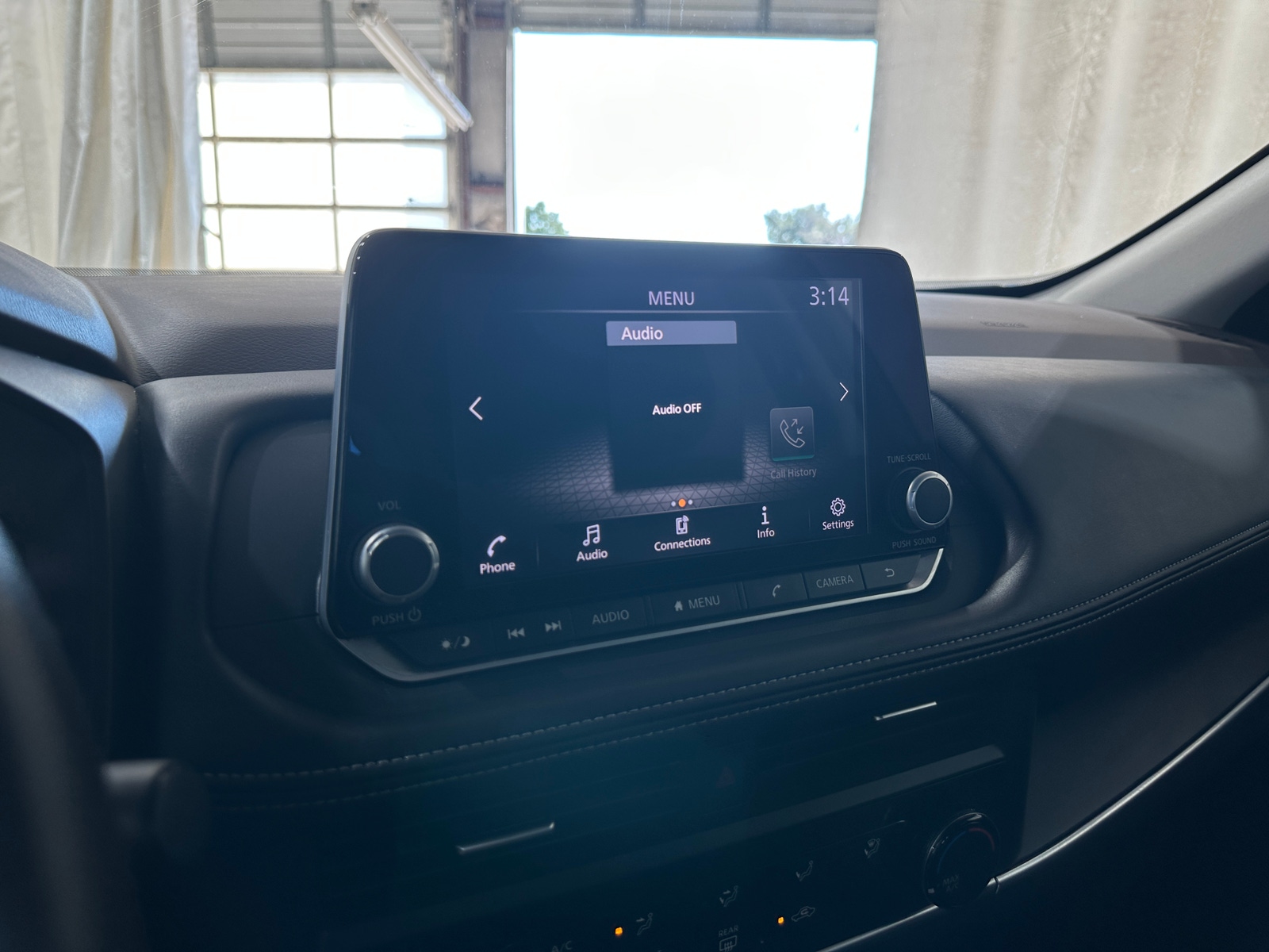 Thumbnail: 2023 Nissan Rogue - 4