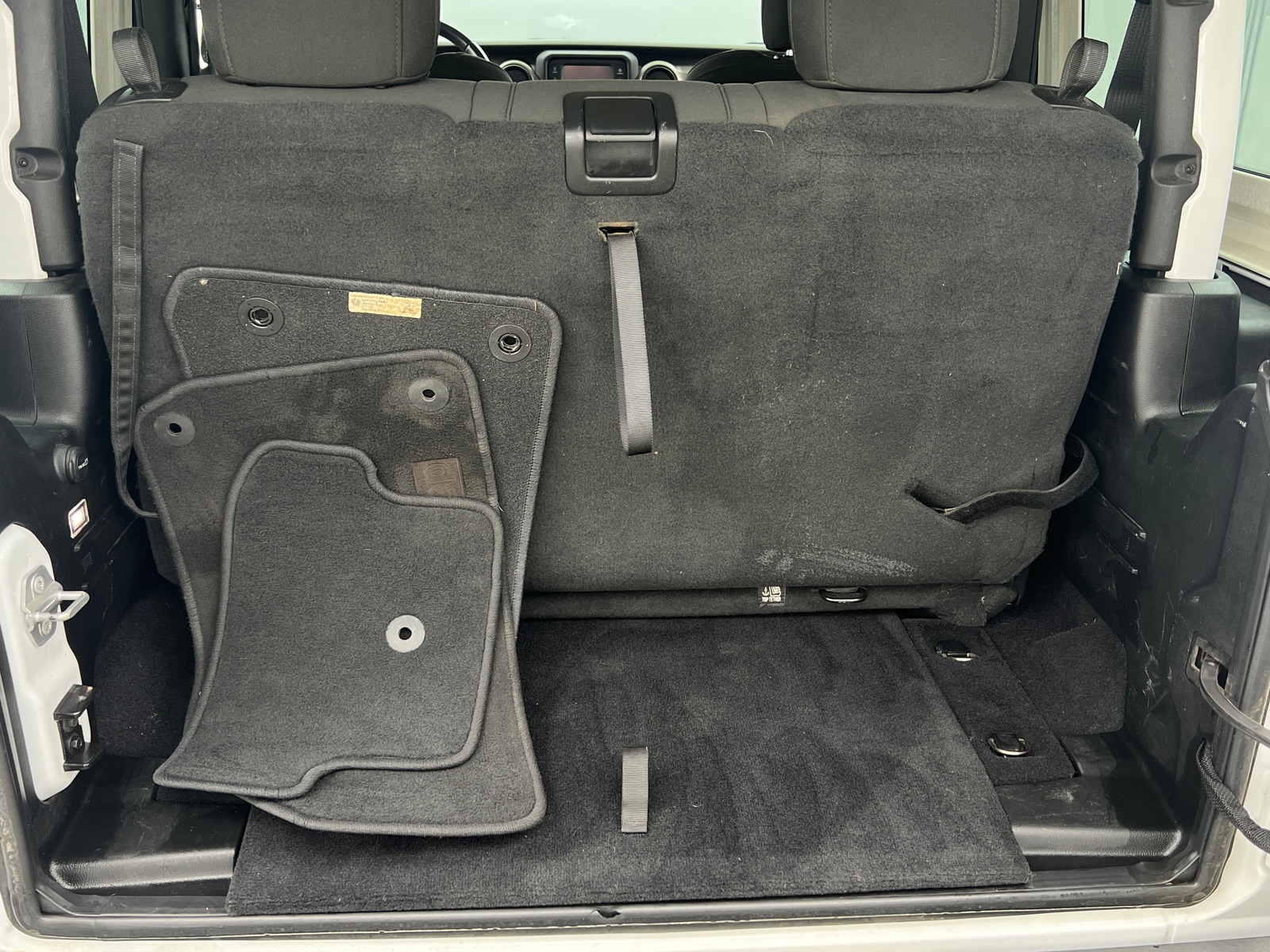 Thumbnail: 2020 Jeep Wrangler - 7