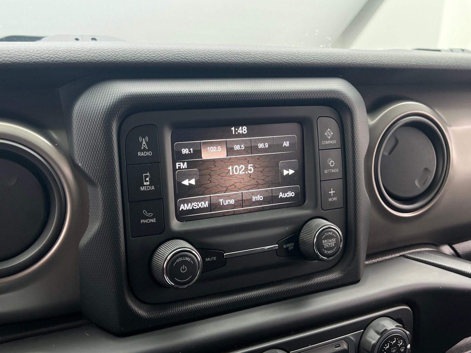 Thumbnail: 2020 Jeep Wrangler - 4