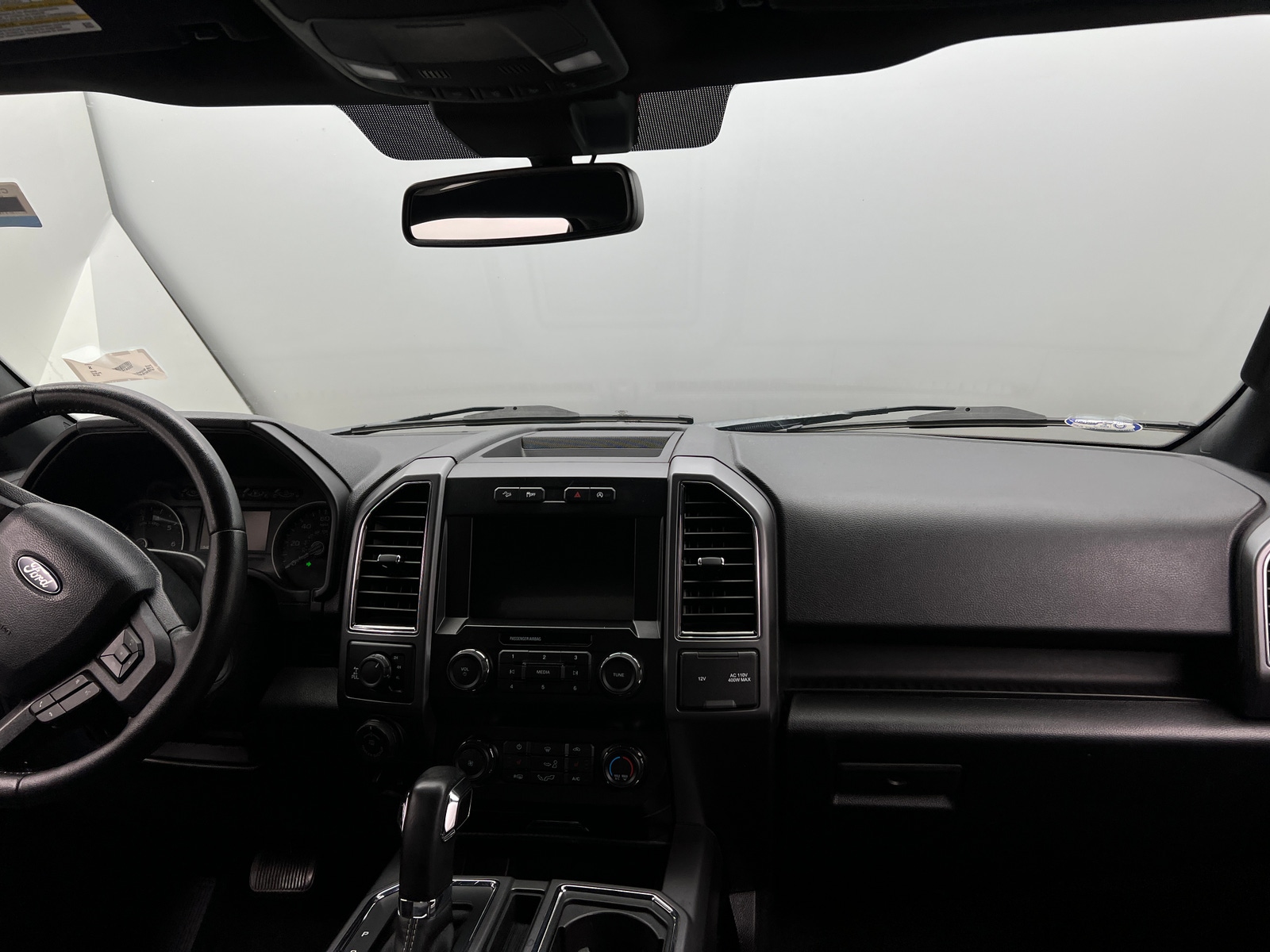 Thumbnail: 2019 Ford Econoline - 3