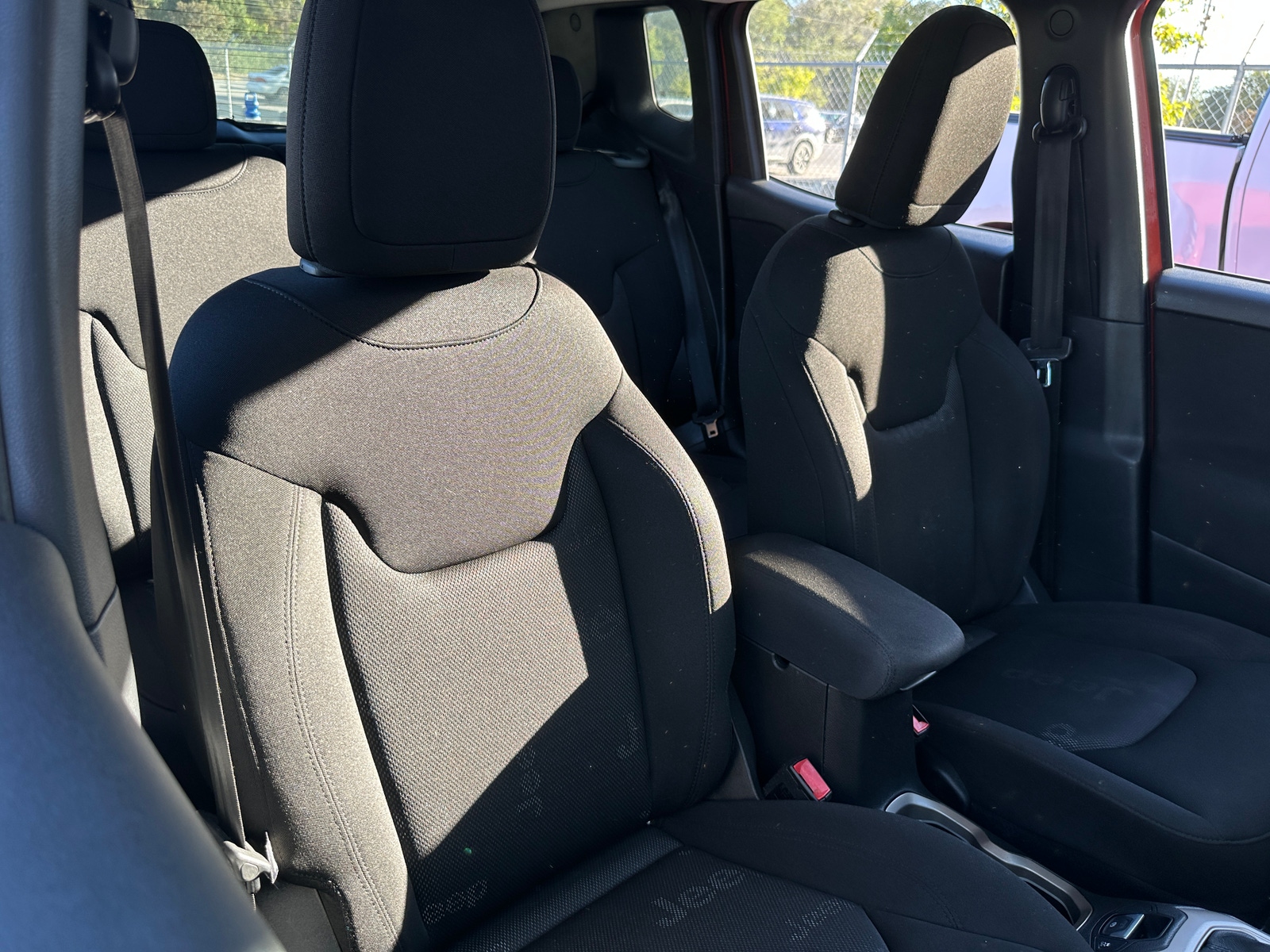 Thumbnail: 2016 Jeep Renegade - 2