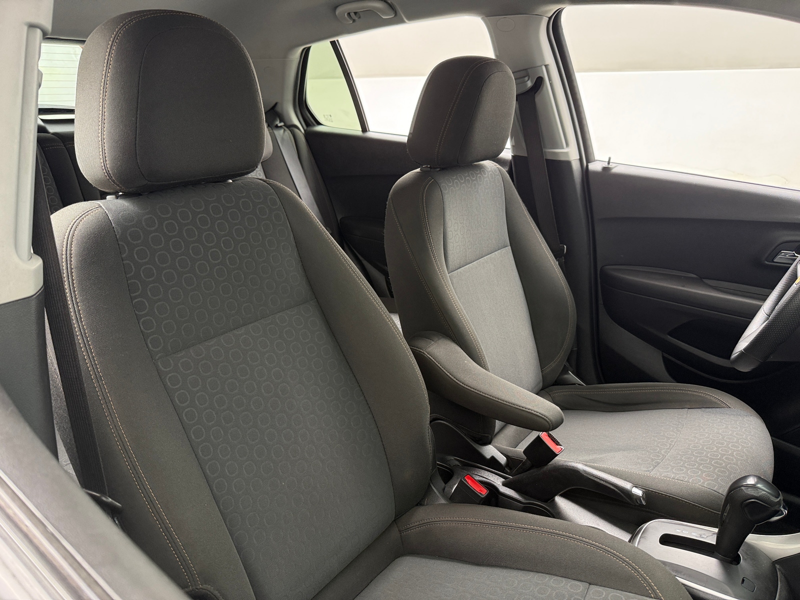 Thumbnail: 2020 Chevrolet Trax - 2