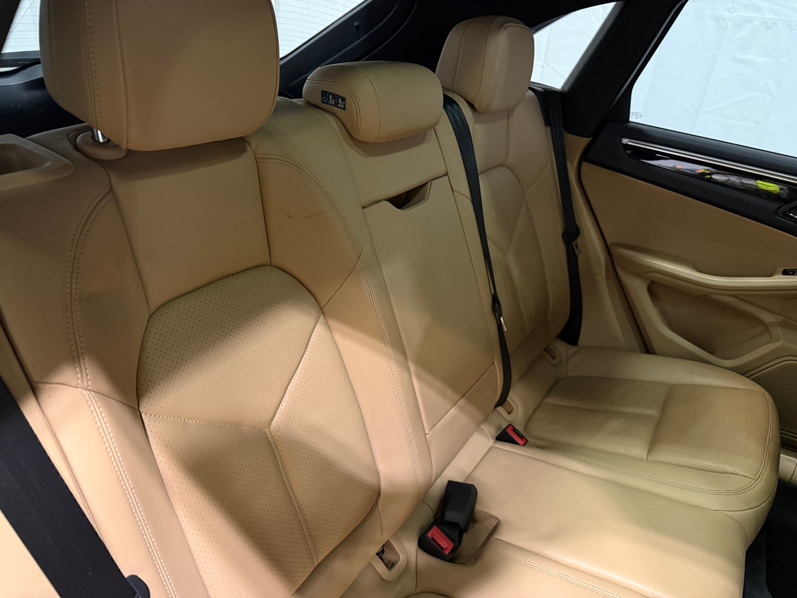 Thumbnail: 2017 Porsche Macan - 5